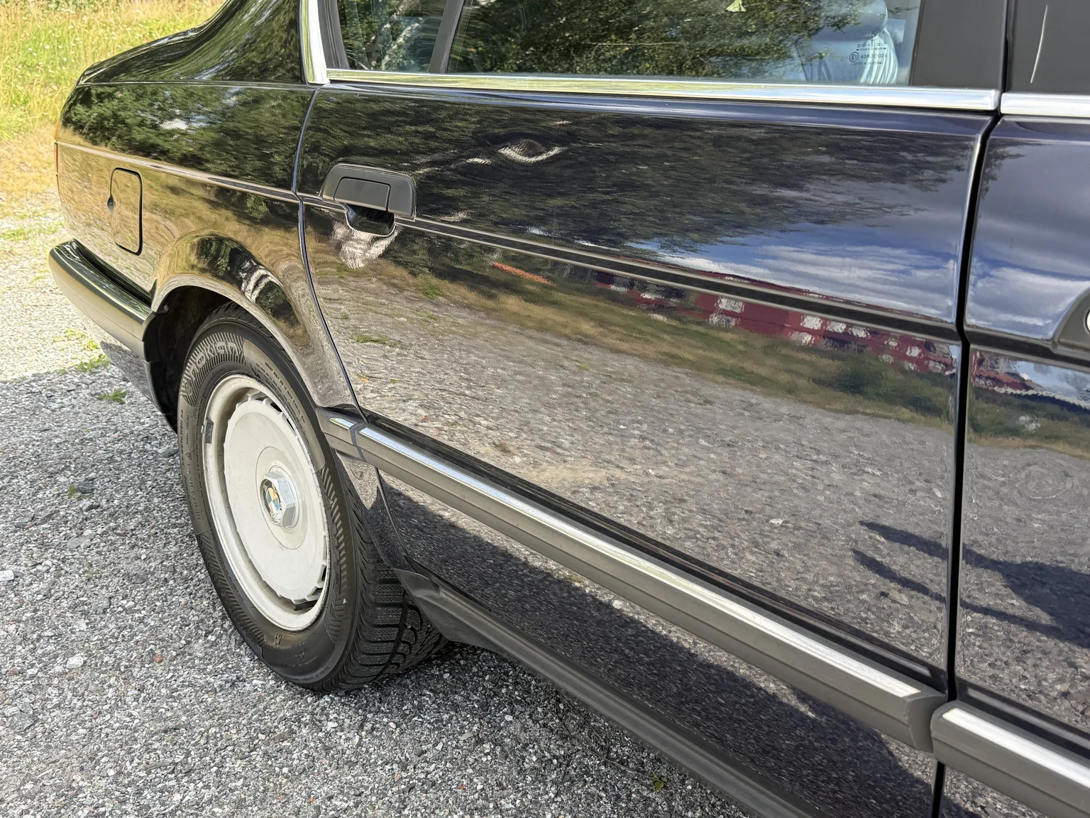 Exteriörbild på 1990 BMW 750i (65)