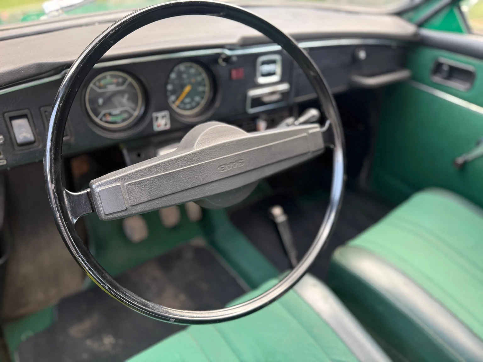 Innenraumfoto von 1975 Saab 95 V4 kombi - 7-sits (2)