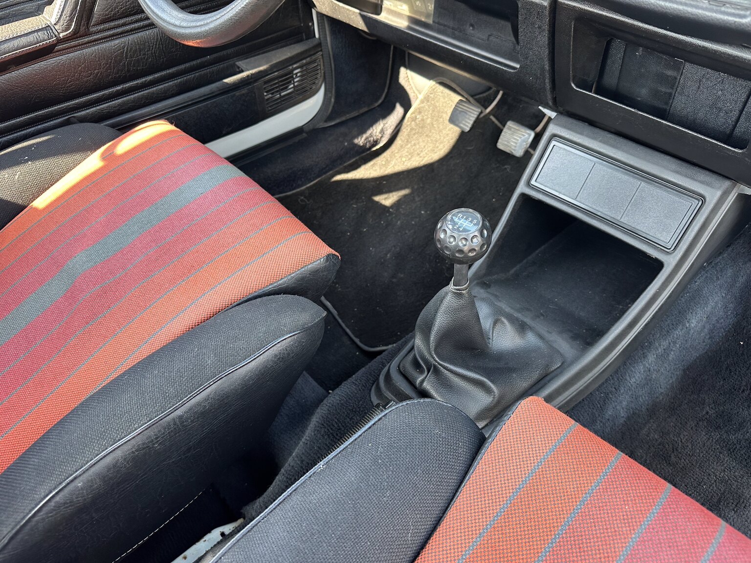 Interiörbild 1983 Volkswagen Golf GTI