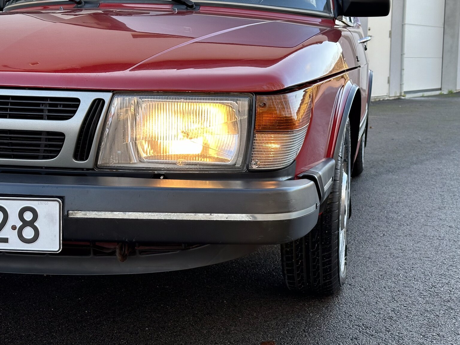 Exterior image of 1984 Saab 900 GL (89)