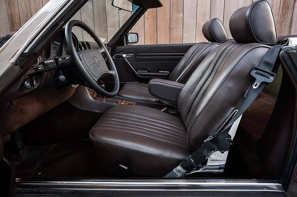 Bild von 1987 Mercedes-Benz 560SL (18)