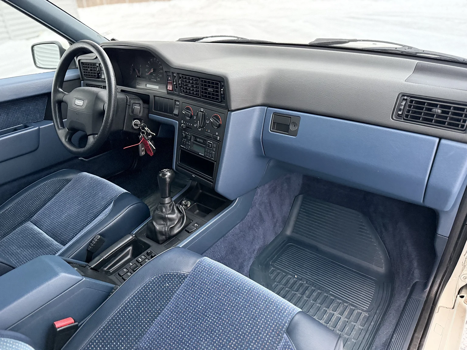 Innenraumfoto von 1994 Volvo 850 2.5 SE (31)