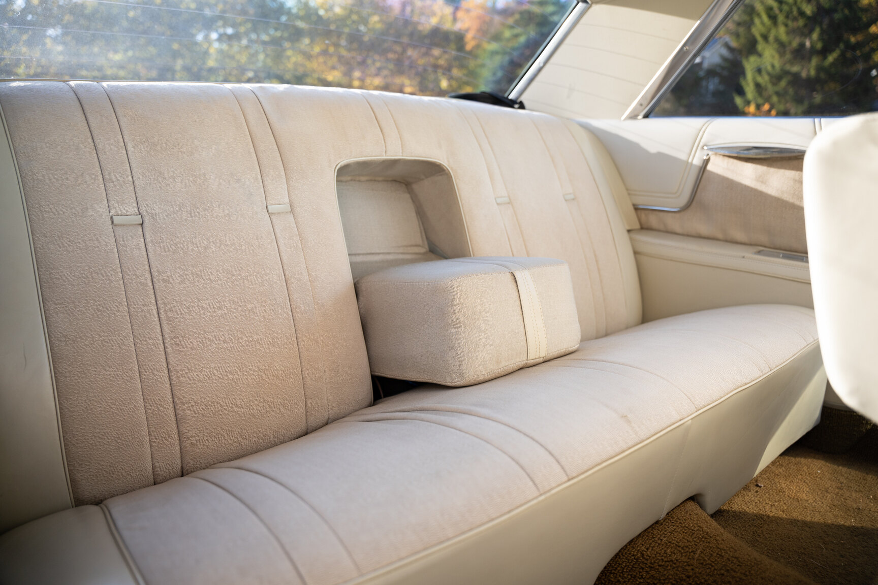 Interior image of 1962 Cadillac Coupé De Ville