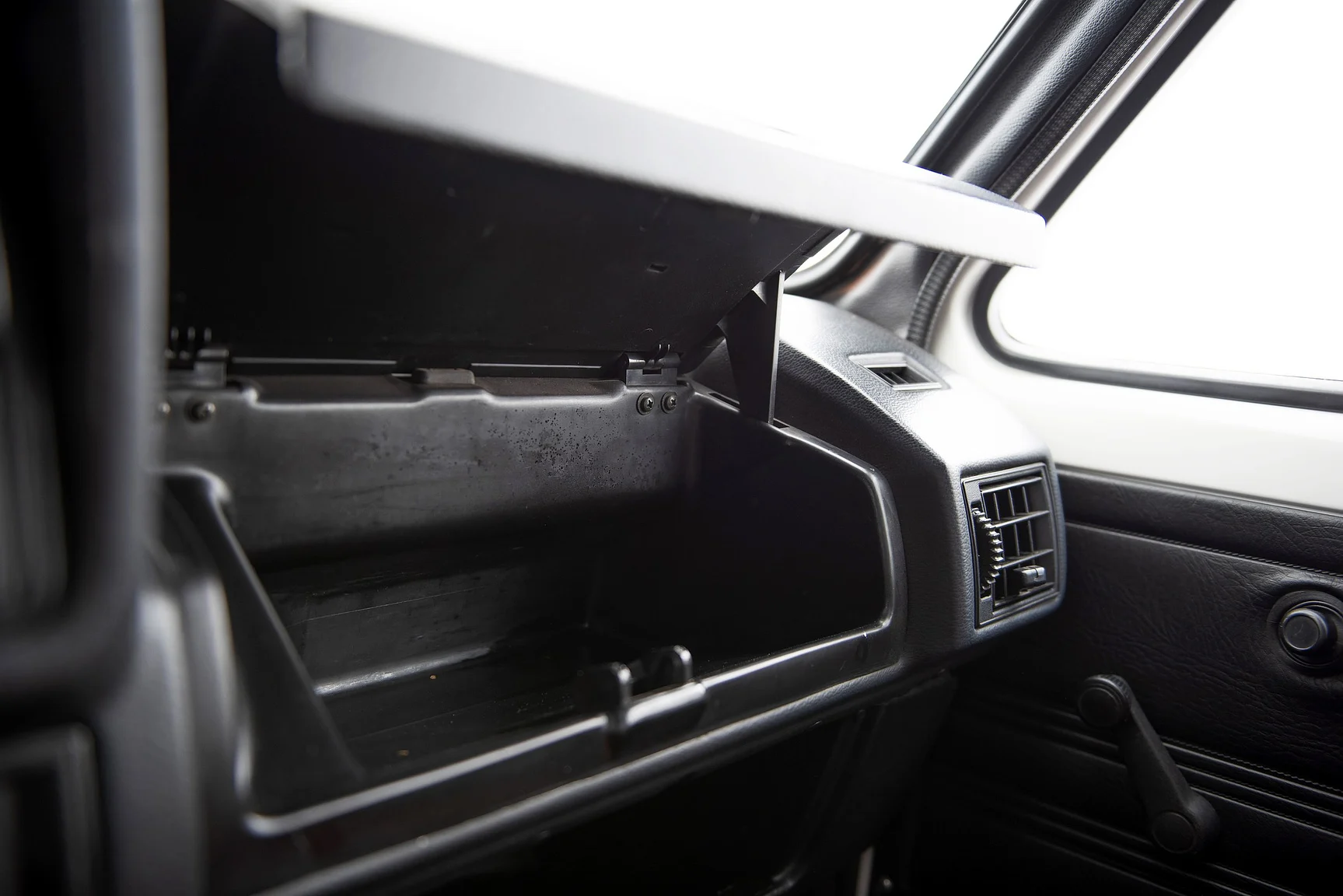 Interior image of 1984 Volkswagen Golf GTI "Special" (26)