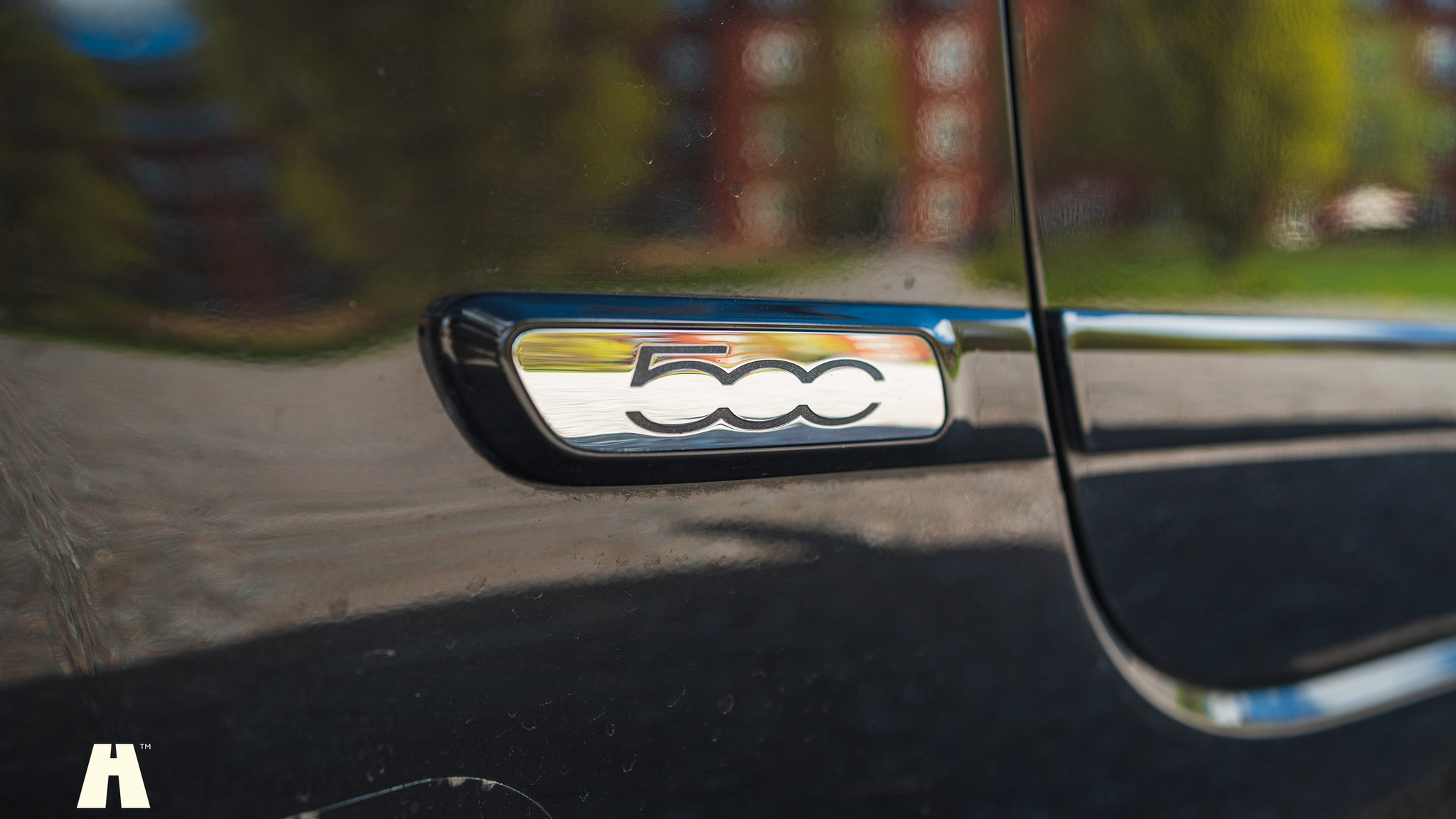 Exterior image of 2012 FIAT 500 GUCCI