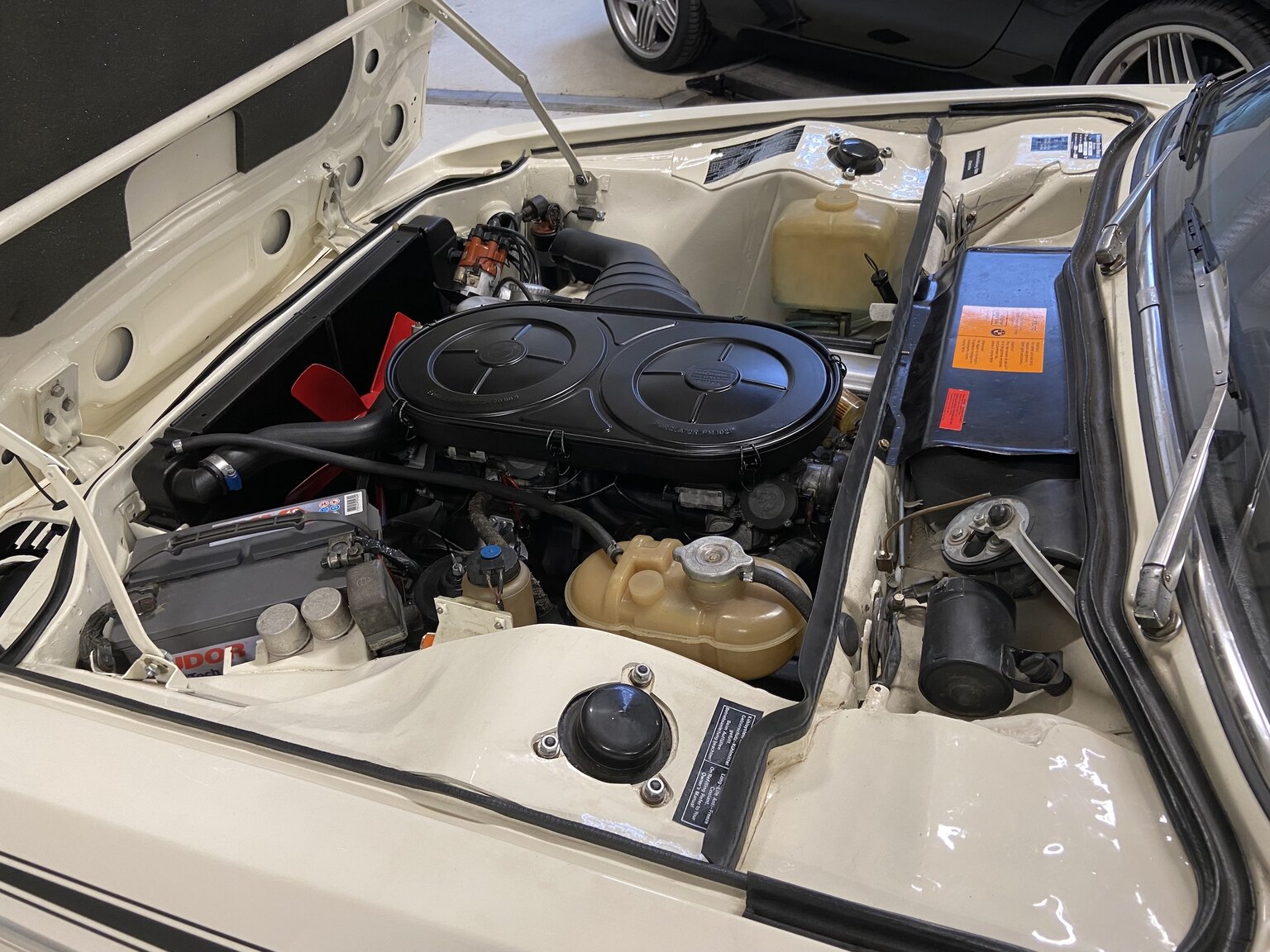 Image of 1971 BMW 2800 CS mechanics