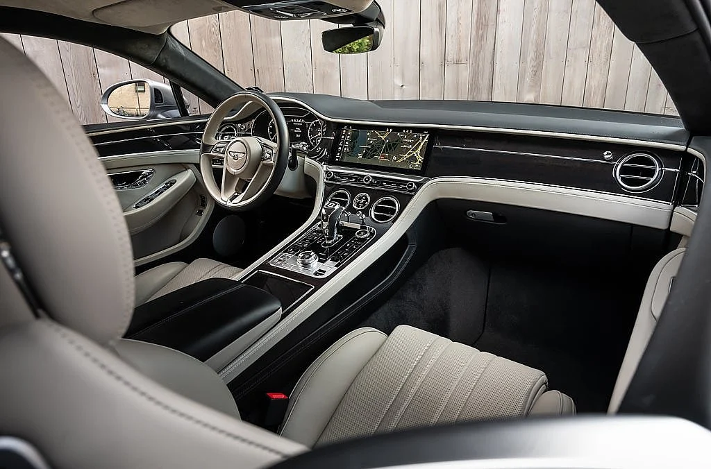 Bild på 2019 Bentley Continental (23)