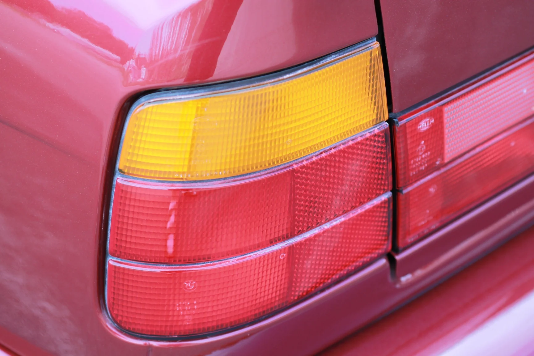 Exteriörbild på 1993 BMW 540i Sedan (123)