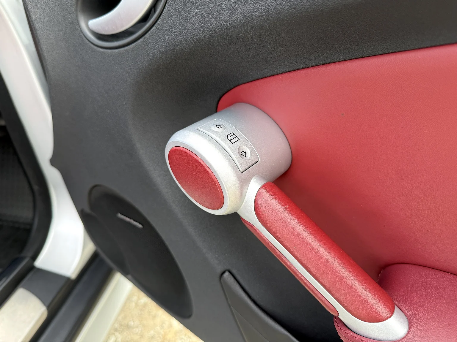 Innenraumfoto von 2005 Mercedes-Benz SLK 55 (49)