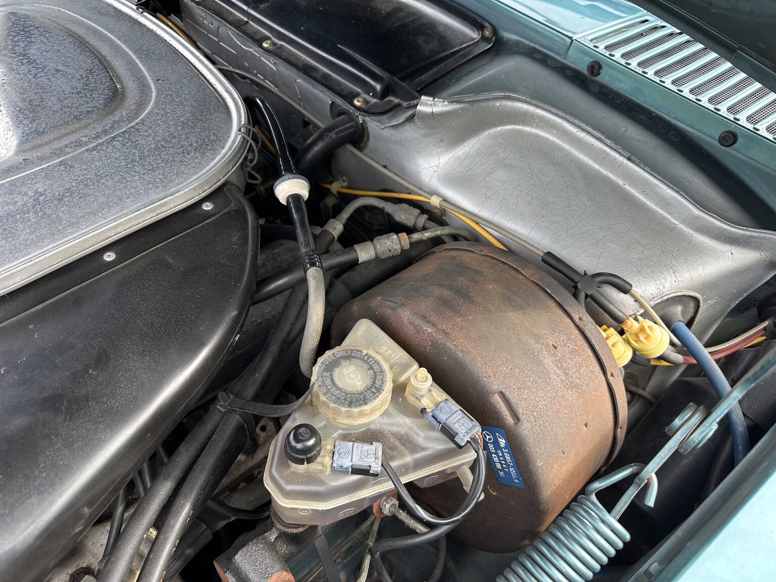 1985 Mercedes-Benz 380 SL, Mekanik