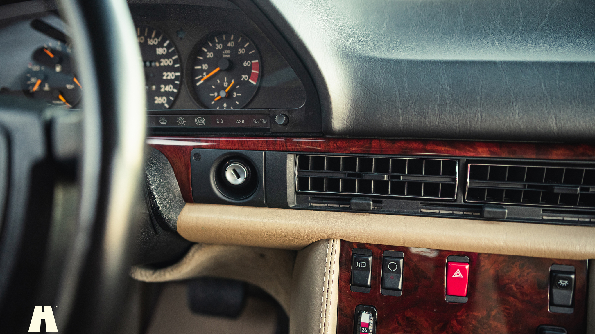 Interiörbild 1991 Mercedes 1000 SEL TRASCO