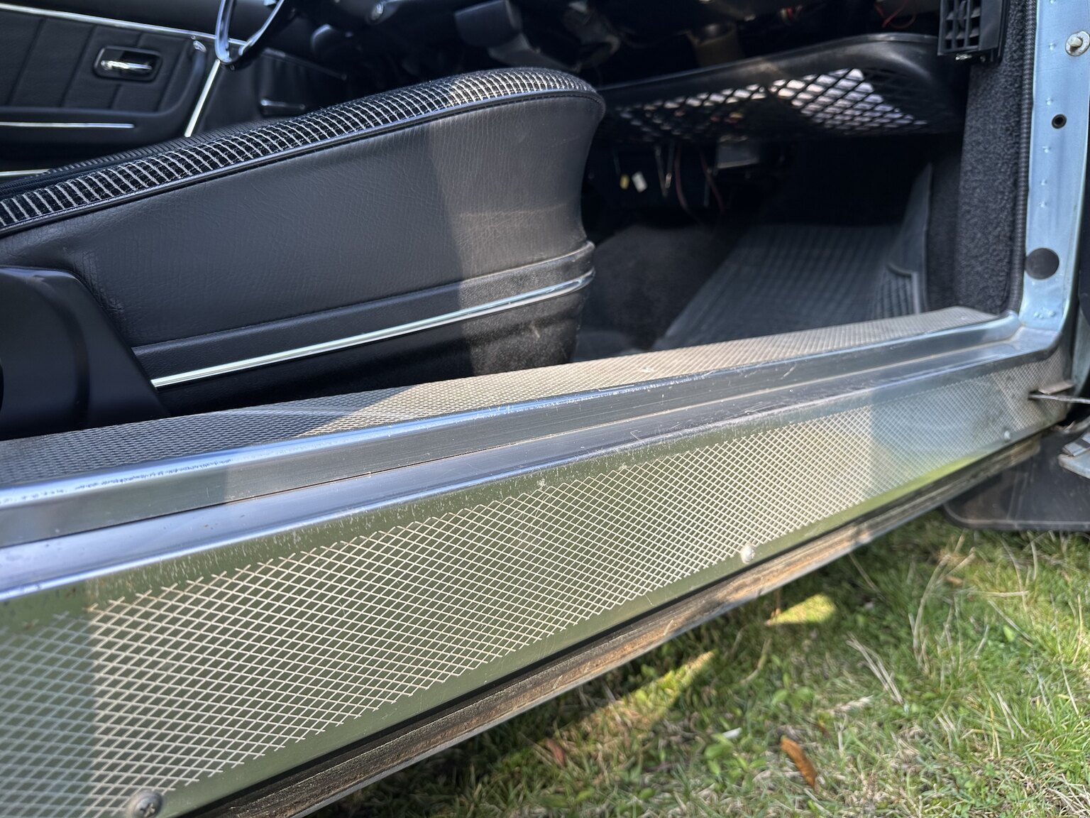 Interior image of 1975 NSU RO 80