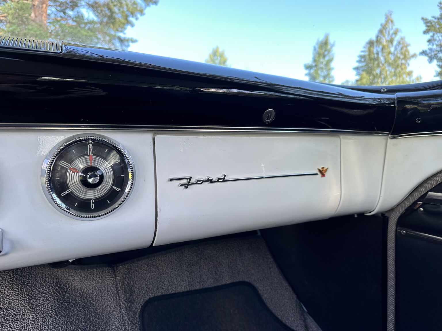 Interiörbild 1955 Ford Fairlane Crown Victoria