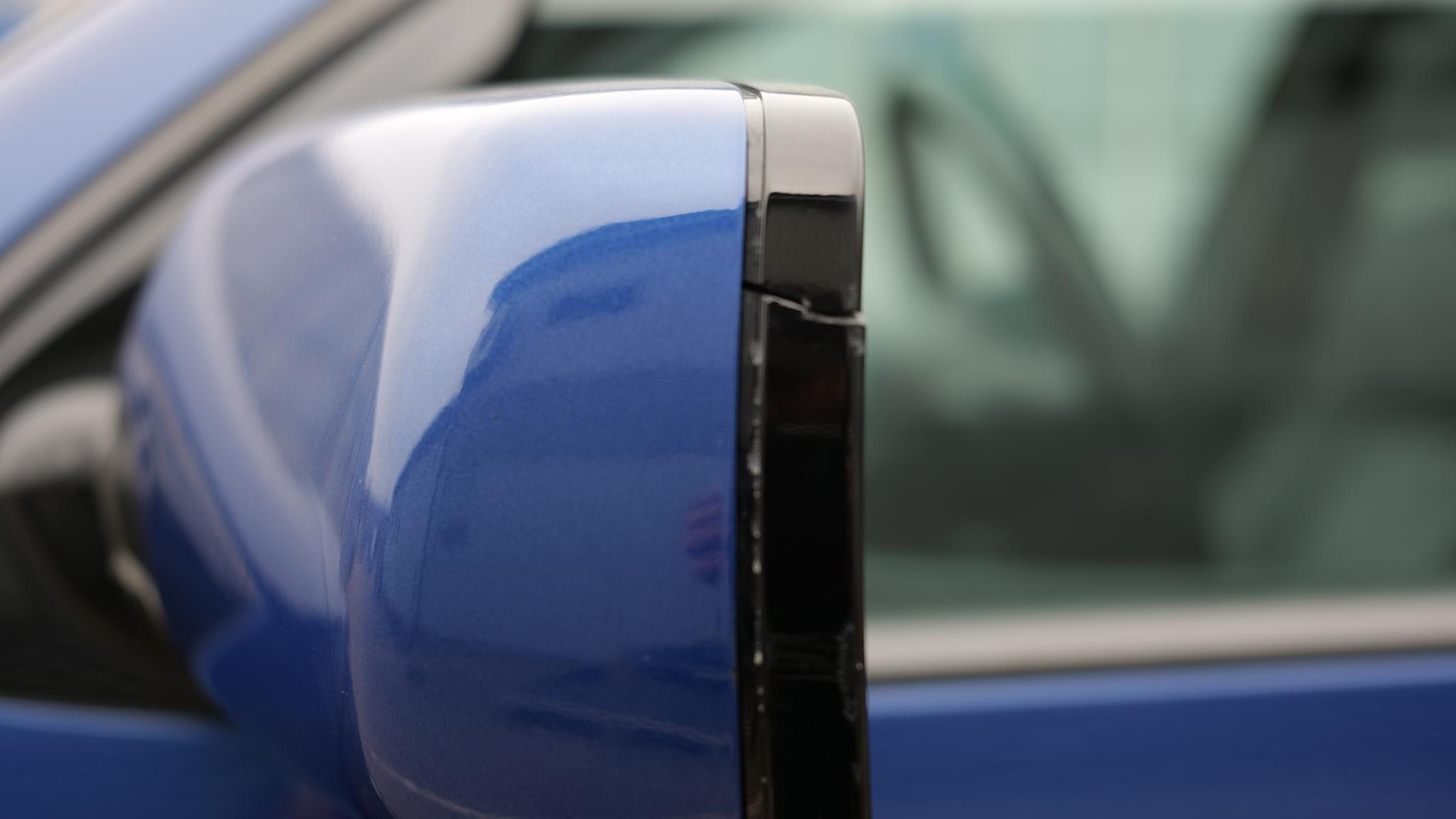 Exterior image of 2005 BMW X5 4,8IS (24)