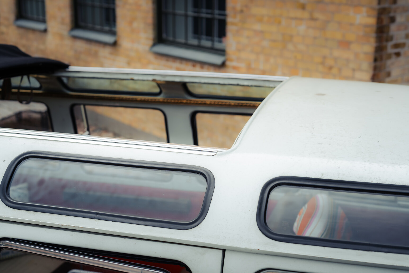 Aussenfoto 1964 Volkswagen Kleinbus Transporter 1500 Deluxe “21-fönsters Samba”