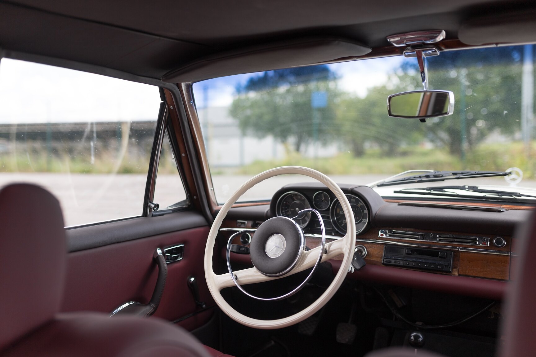 Interiörbild 1966  Mercedes-Benz 250 