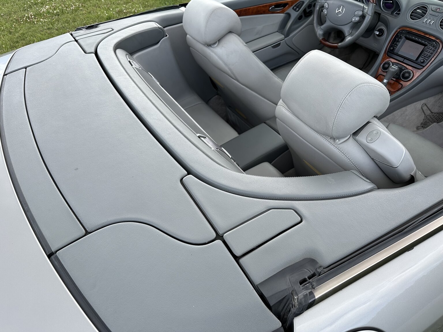 Interiörbild 2003 Mercedes Benz SL 500