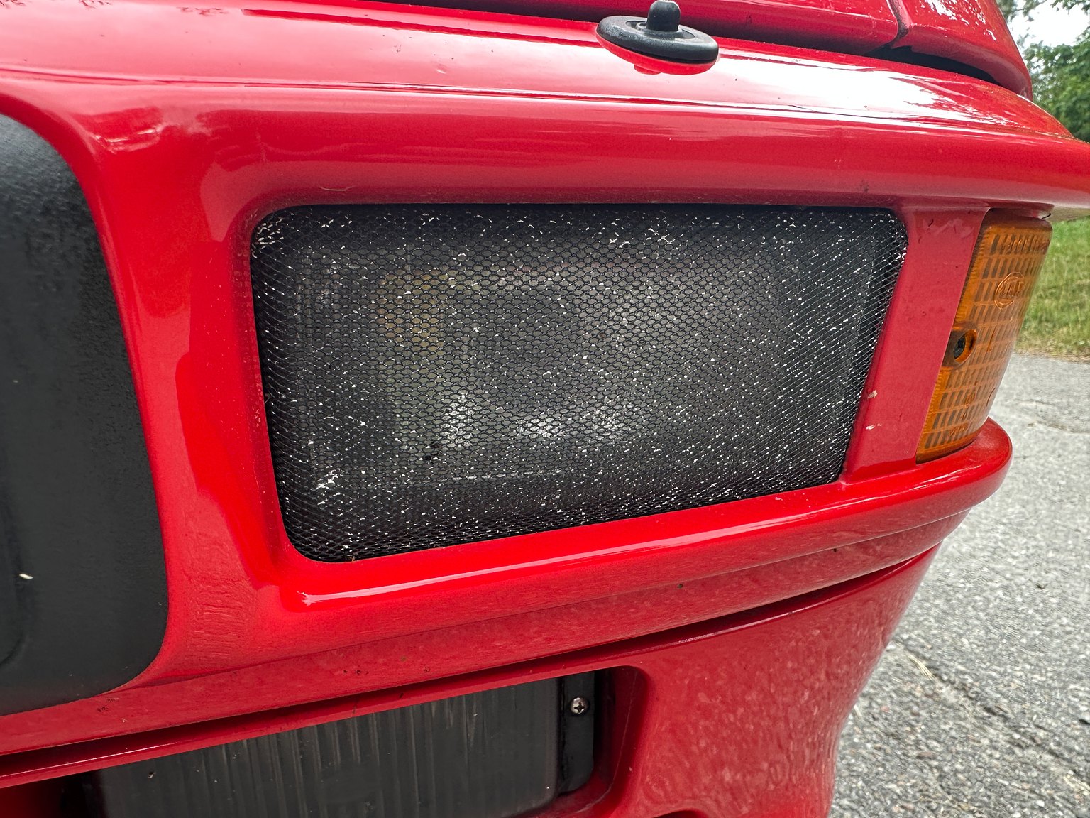 Exterior image of 1988 Porsche 944