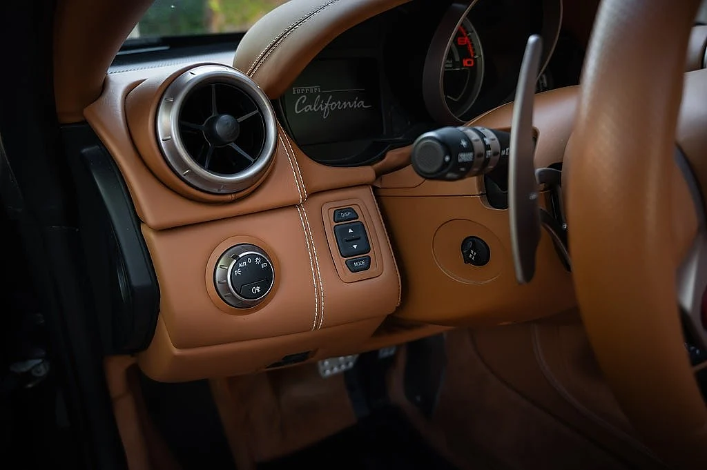 Bild von 2010 Ferrari California (27)