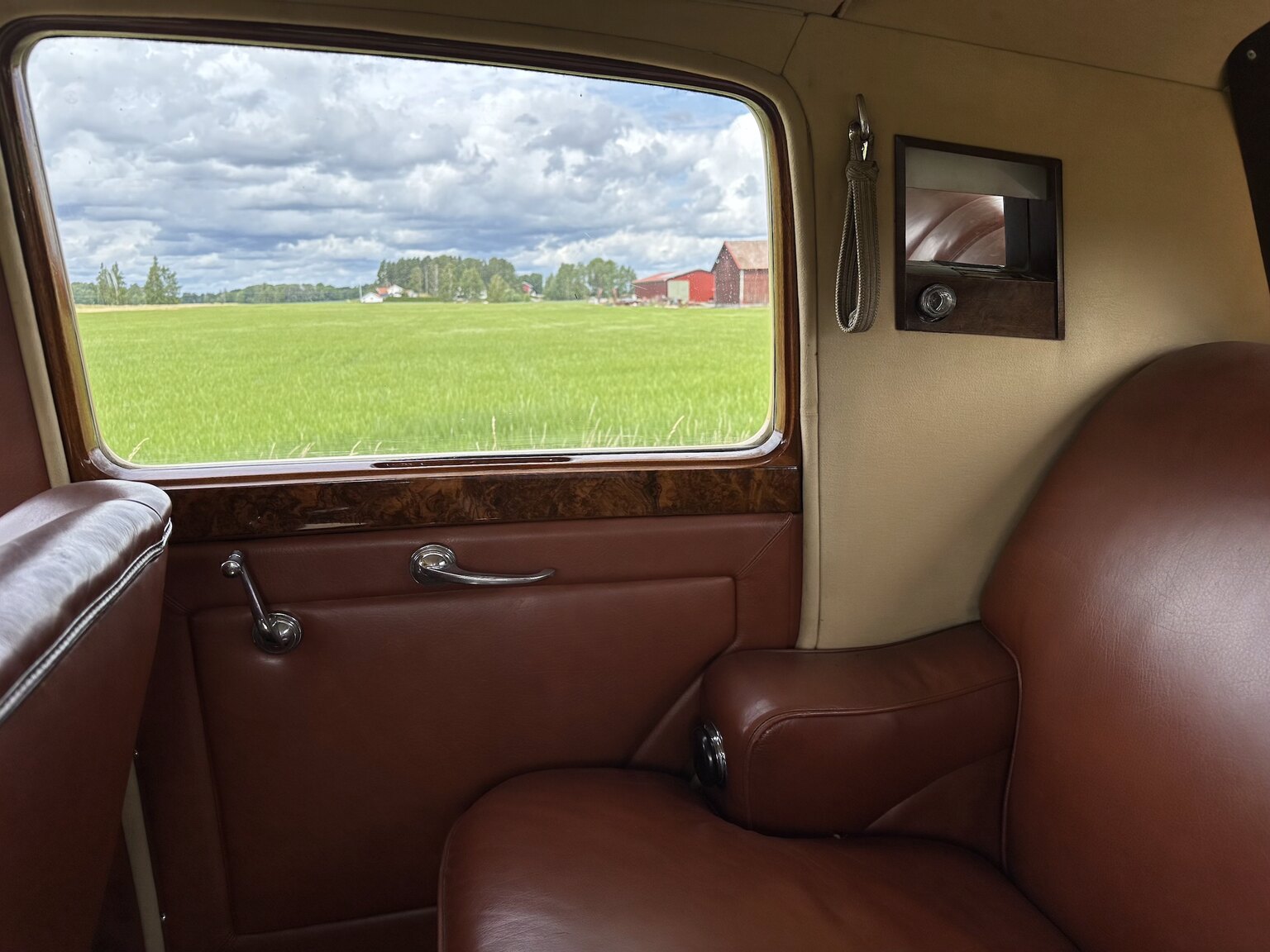 Interiörbild 1947 Bentley Mark IV Sport Saloon
