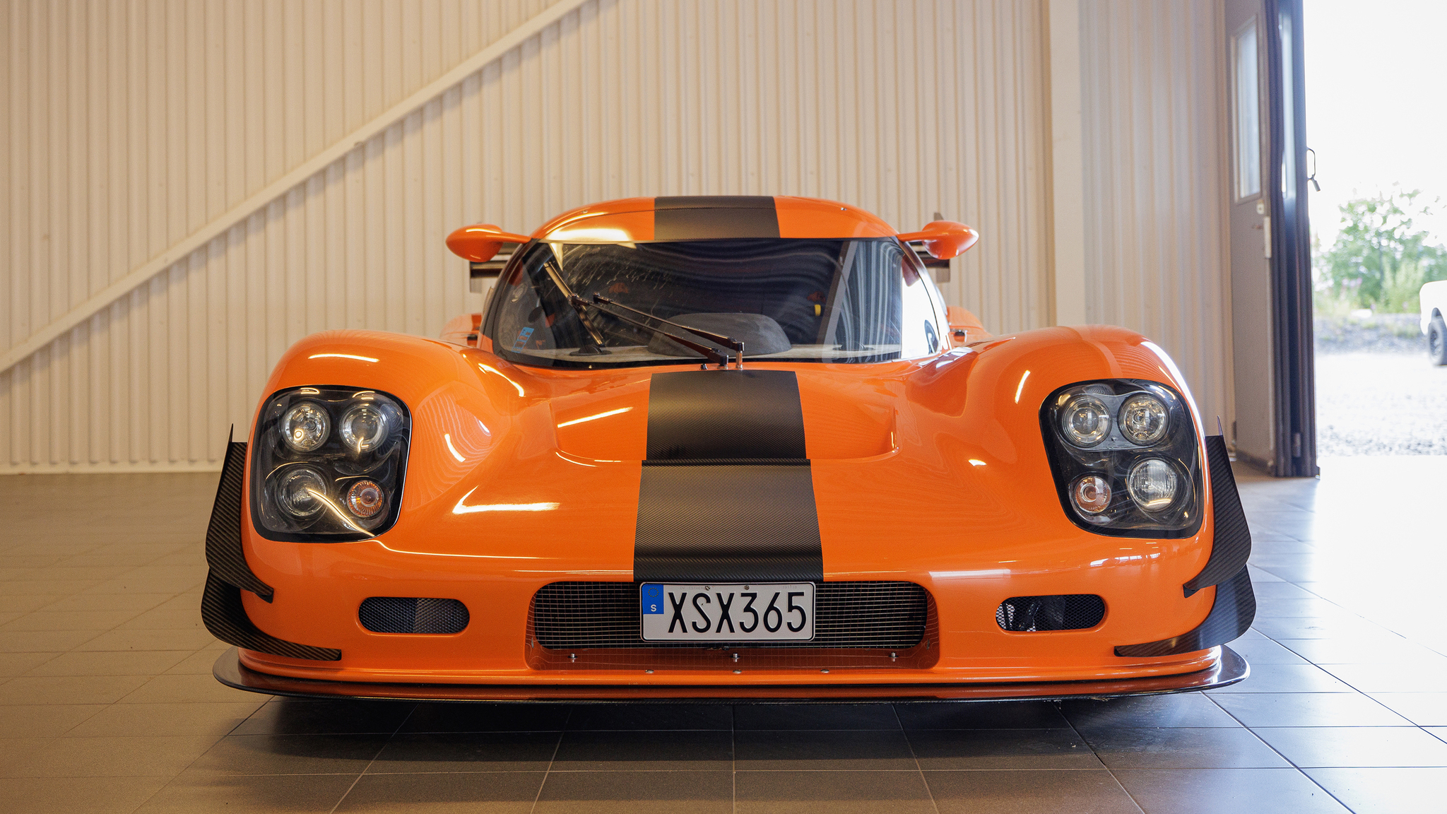 Exterior image of 2006 Ultima GTR (2)