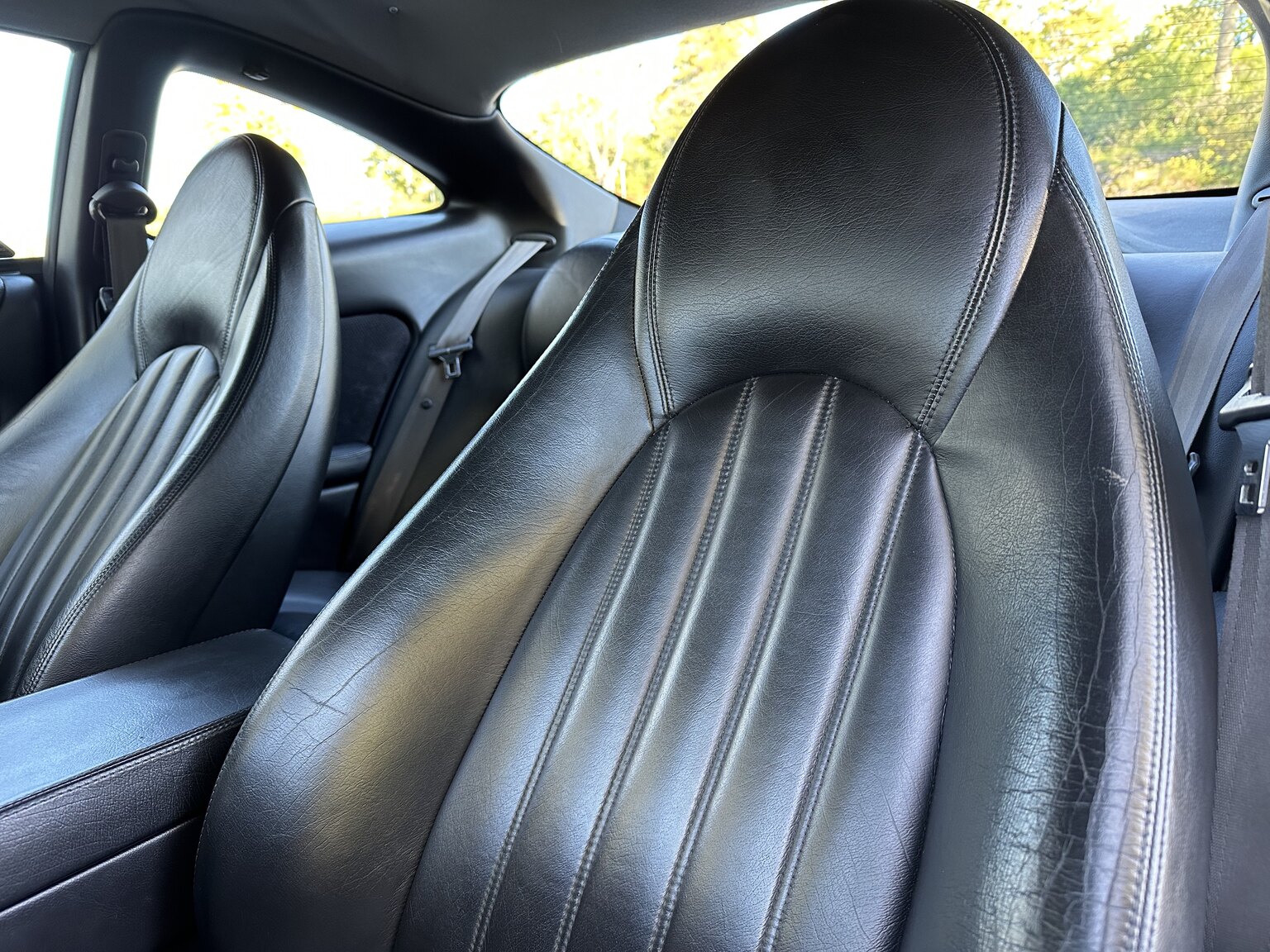 Innenraumfoto von 2000 Jaguar XK 8