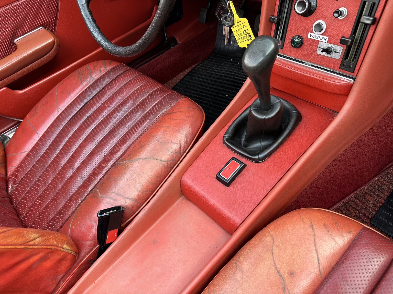 Interiörbild 1972 Mercedes-Benz 350 SL