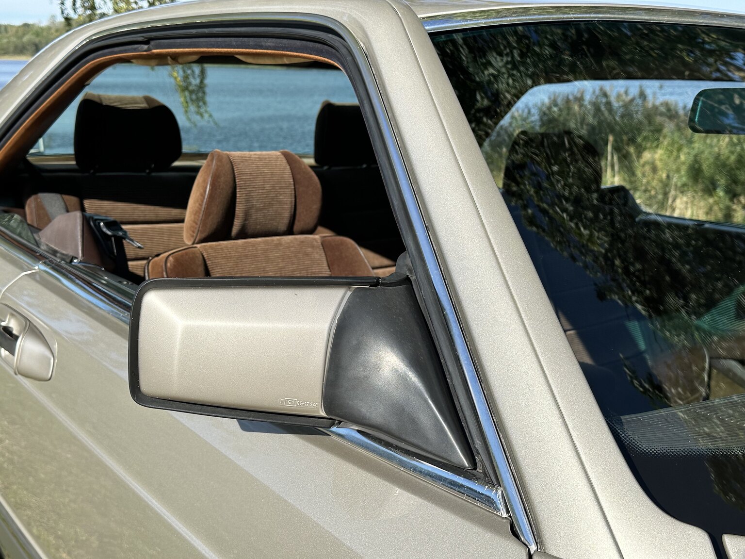 Aussenfoto 1986 Mercedes-Benz 500 SEC (53)