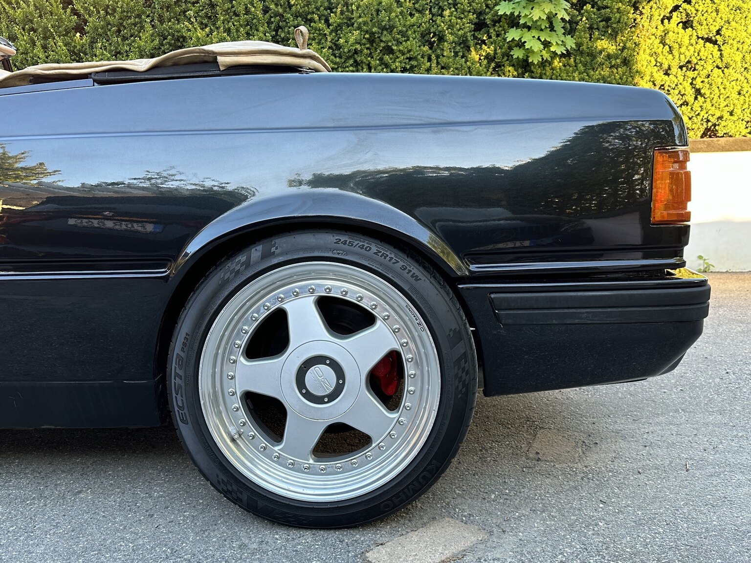 Exteriörbild på 1987 Maserati Biturbo Spyder