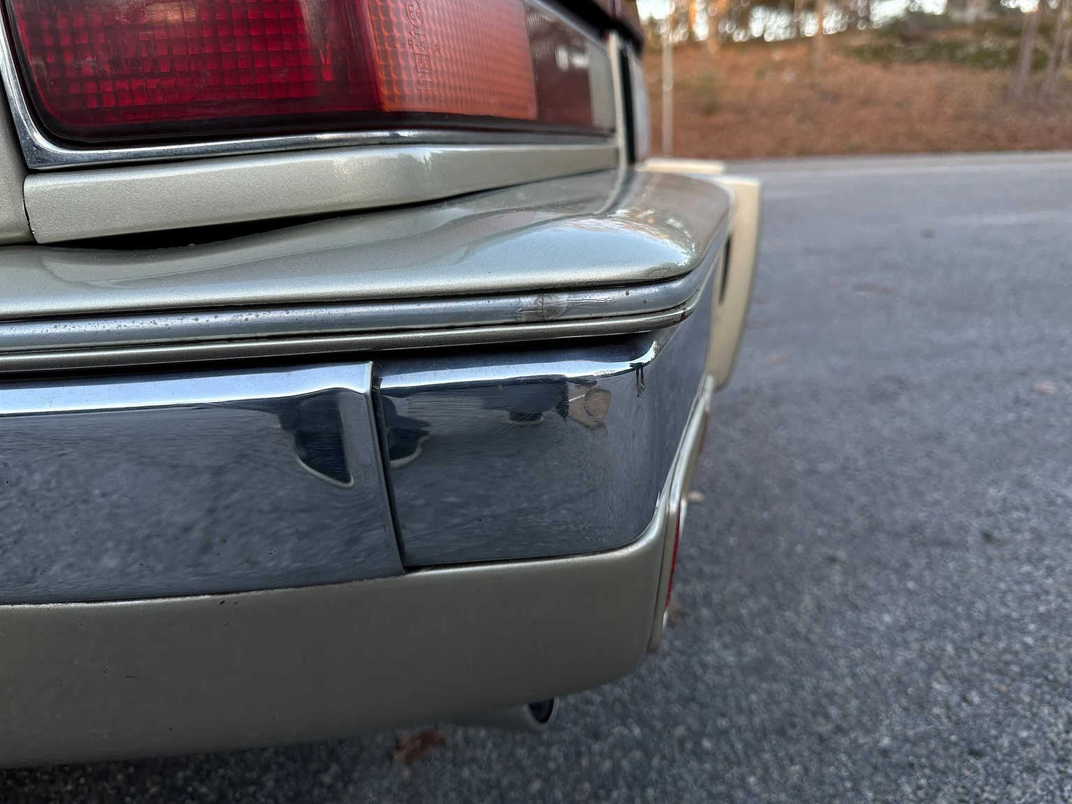 Exterior image of 1989 Cadillac Seville (101)