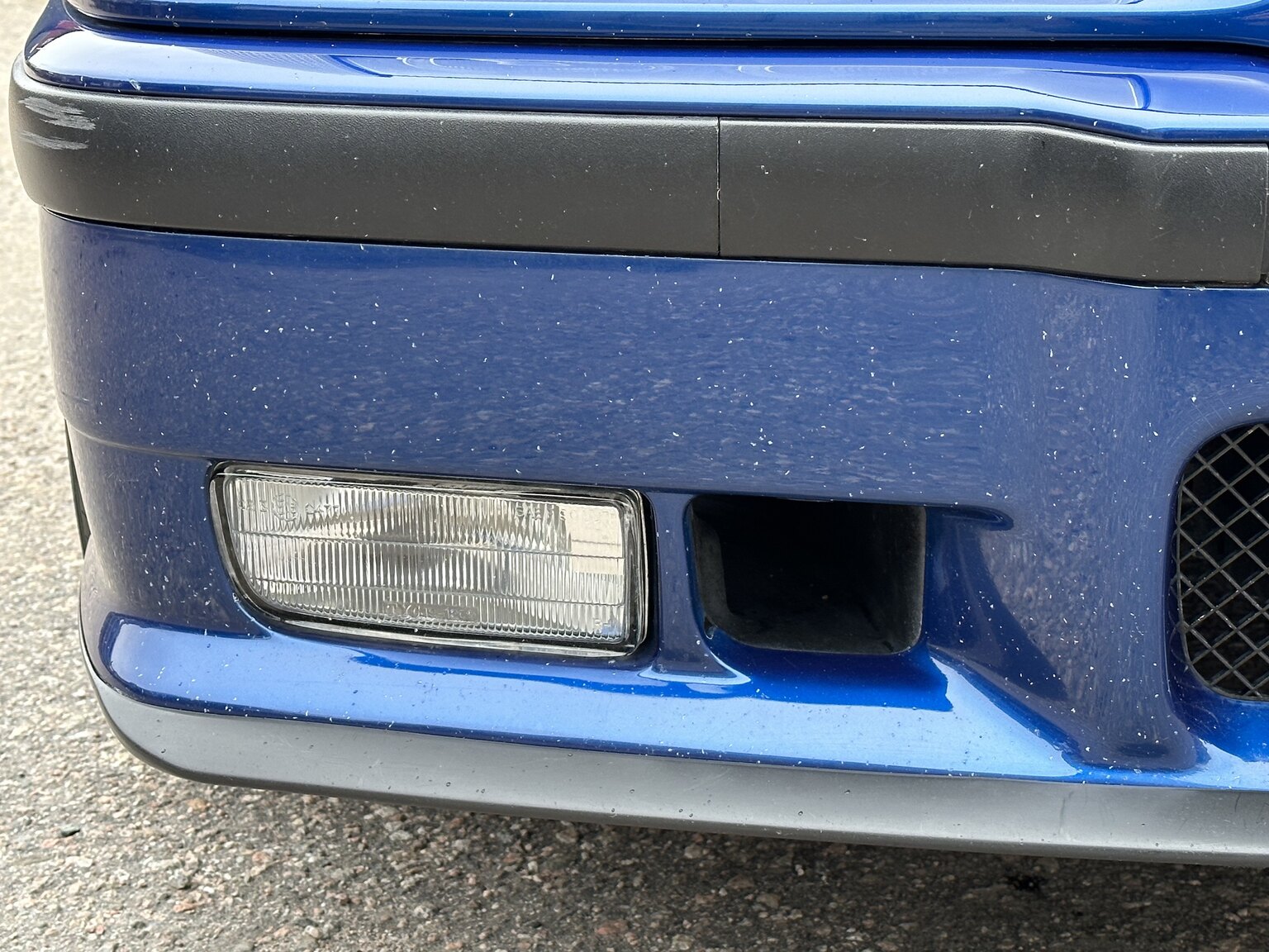 Exteriörbild på 1996 BMW 328i Coupé E36 M-Sport