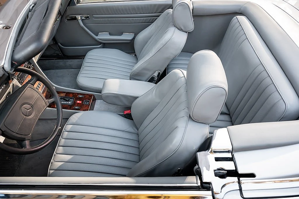 Bild på 1987 Mercedes-Benz 560SL (17)