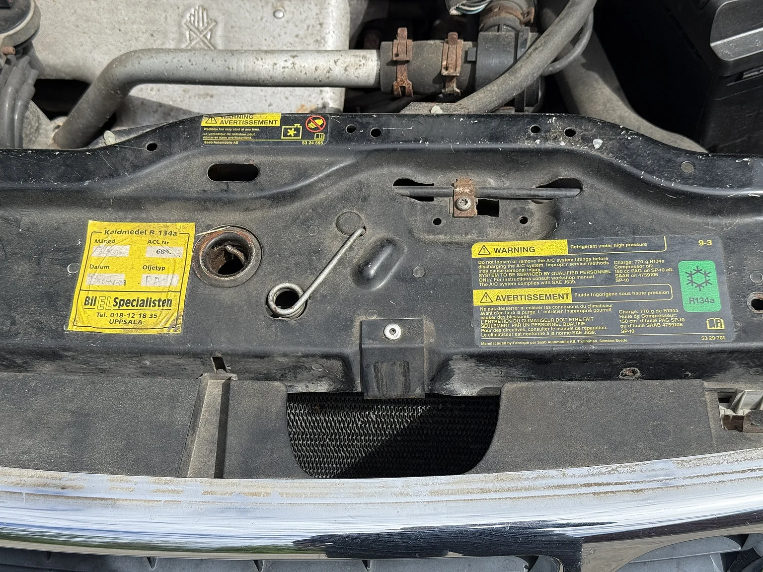 Image of 2002 Saab 9-3 2.0T SE Convertible – NO RESERVE (10) mechanics