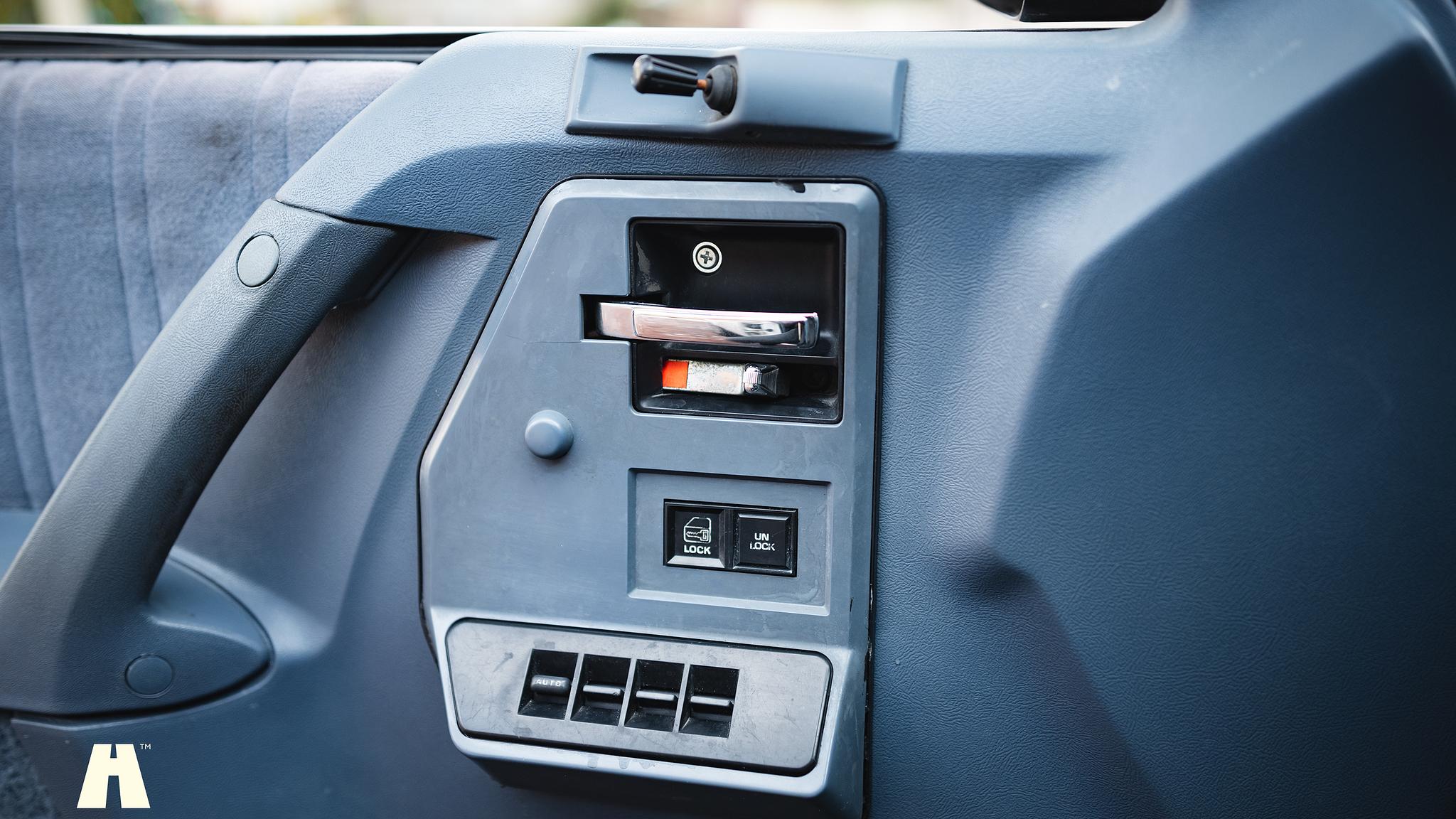 Innenraumfoto von 1994 Oldsmobile Cutlass Ciera Sedan 3.1 (57)