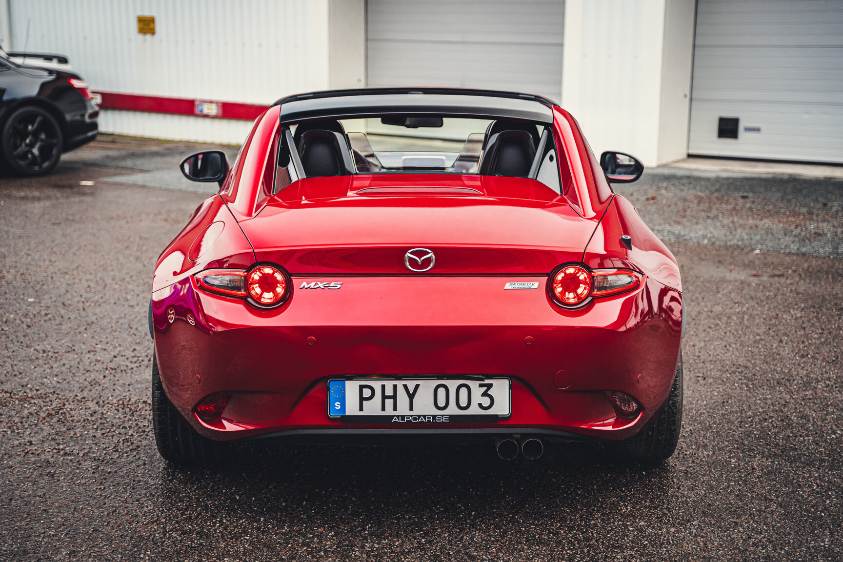 Exteriörbild på 2017 Mazda MX-5 RF - Ett sista race
