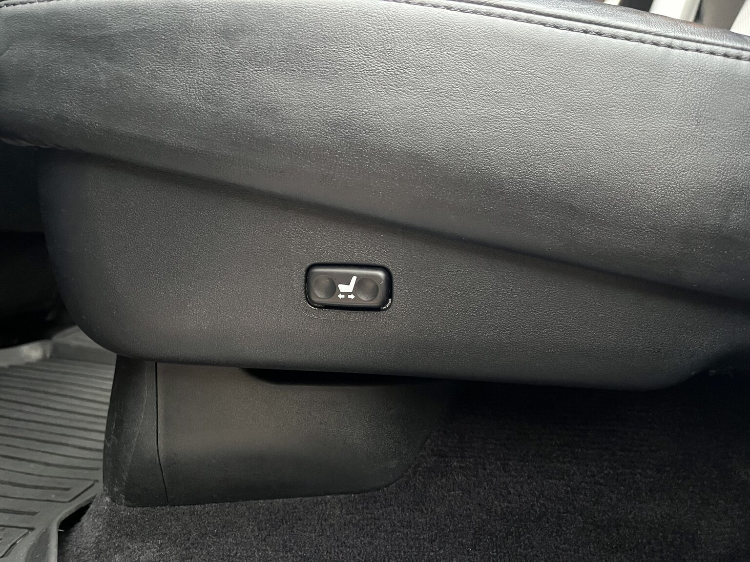 Interior image of 2011 Lexus LX570