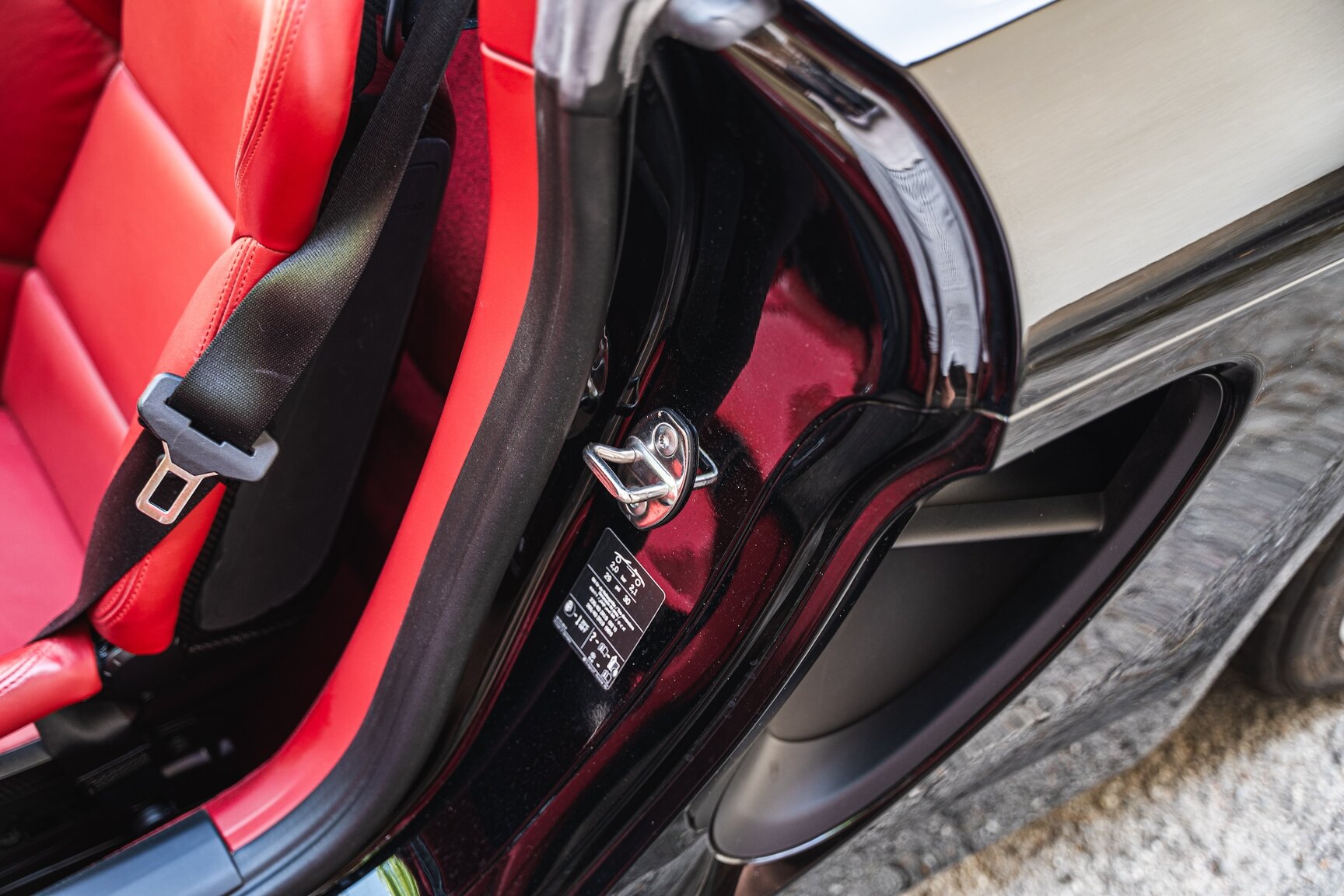 Interior image of 2013 Porsche Boxster S (13)