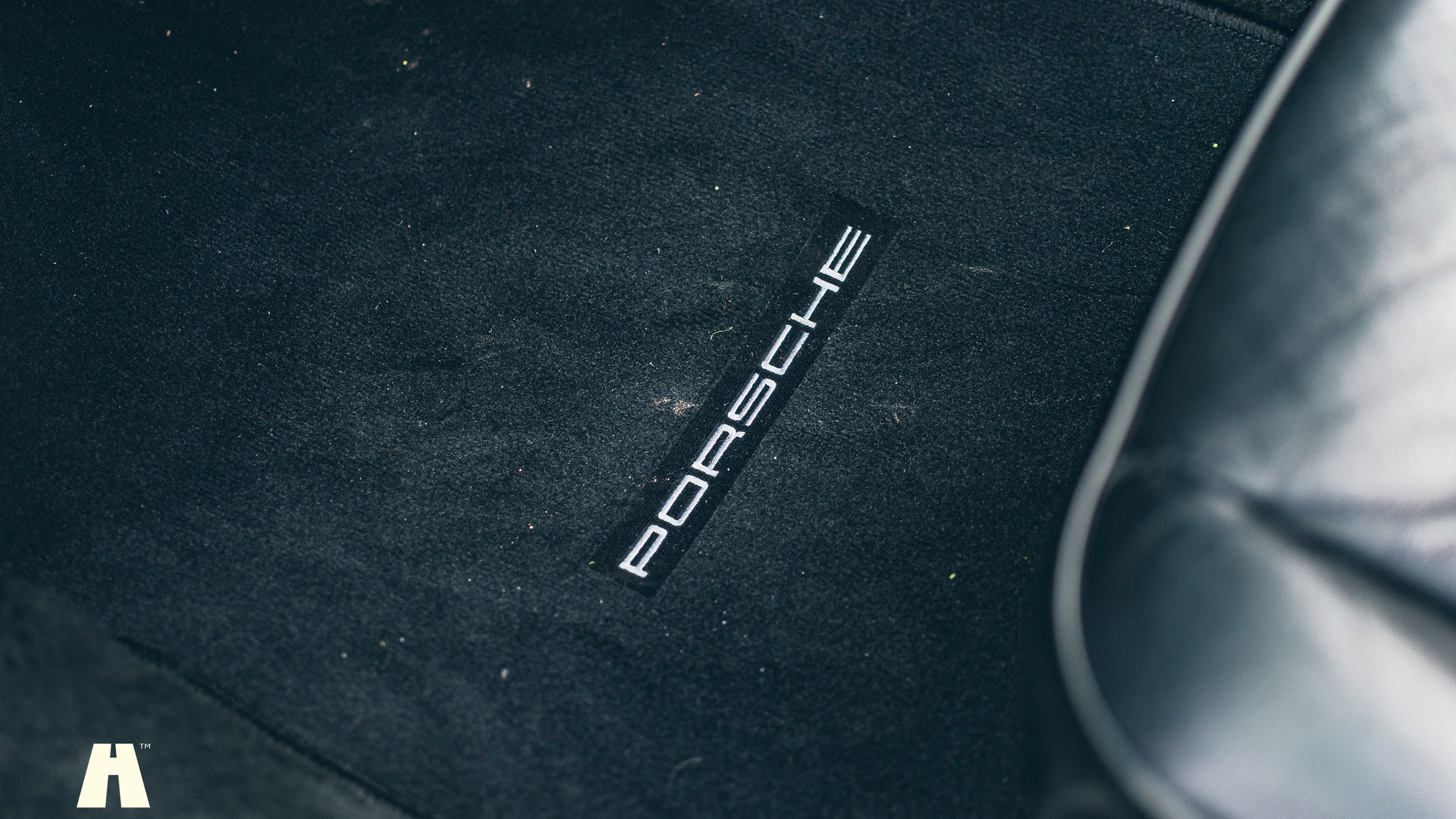 Innenraumfoto von 1989 Porsche 911 Carrera 3.2 Targa (8)