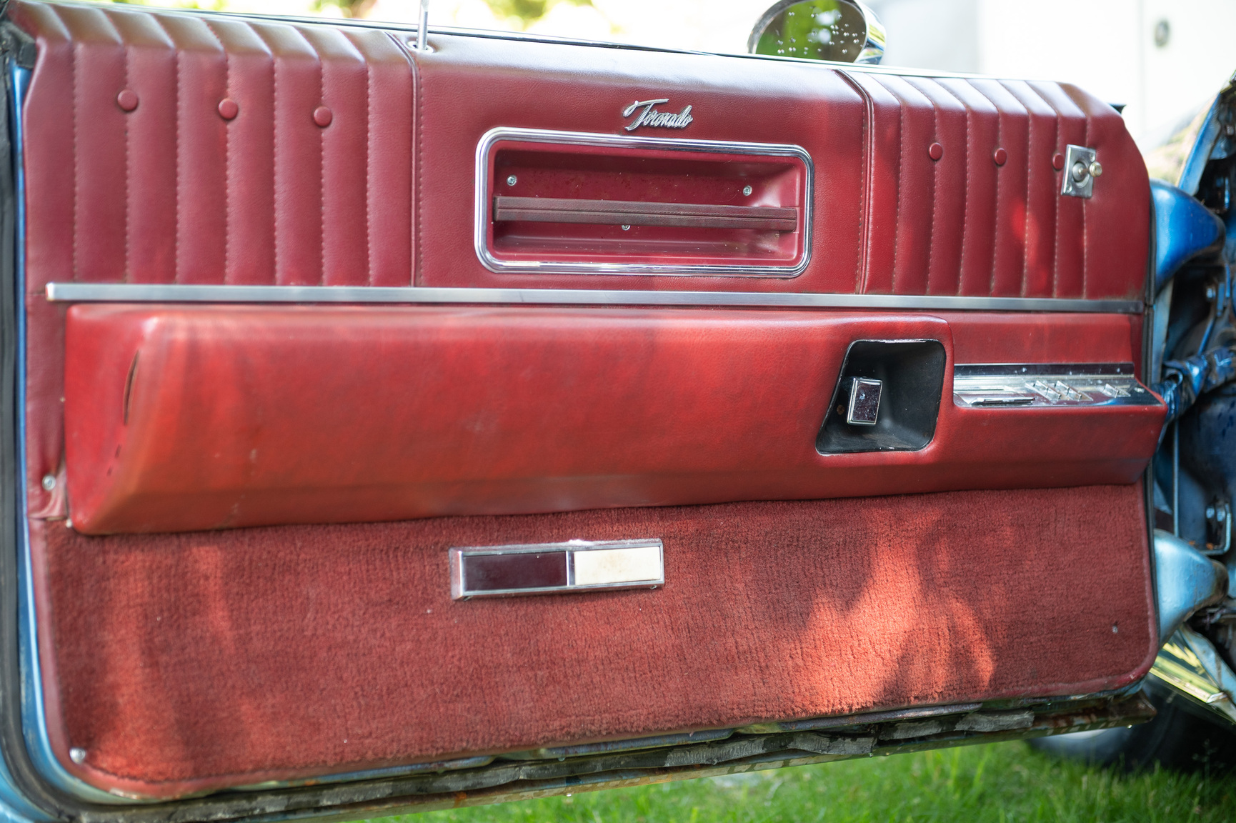 Innenraumfoto von 1968 Oldsmobile Toronado (42)