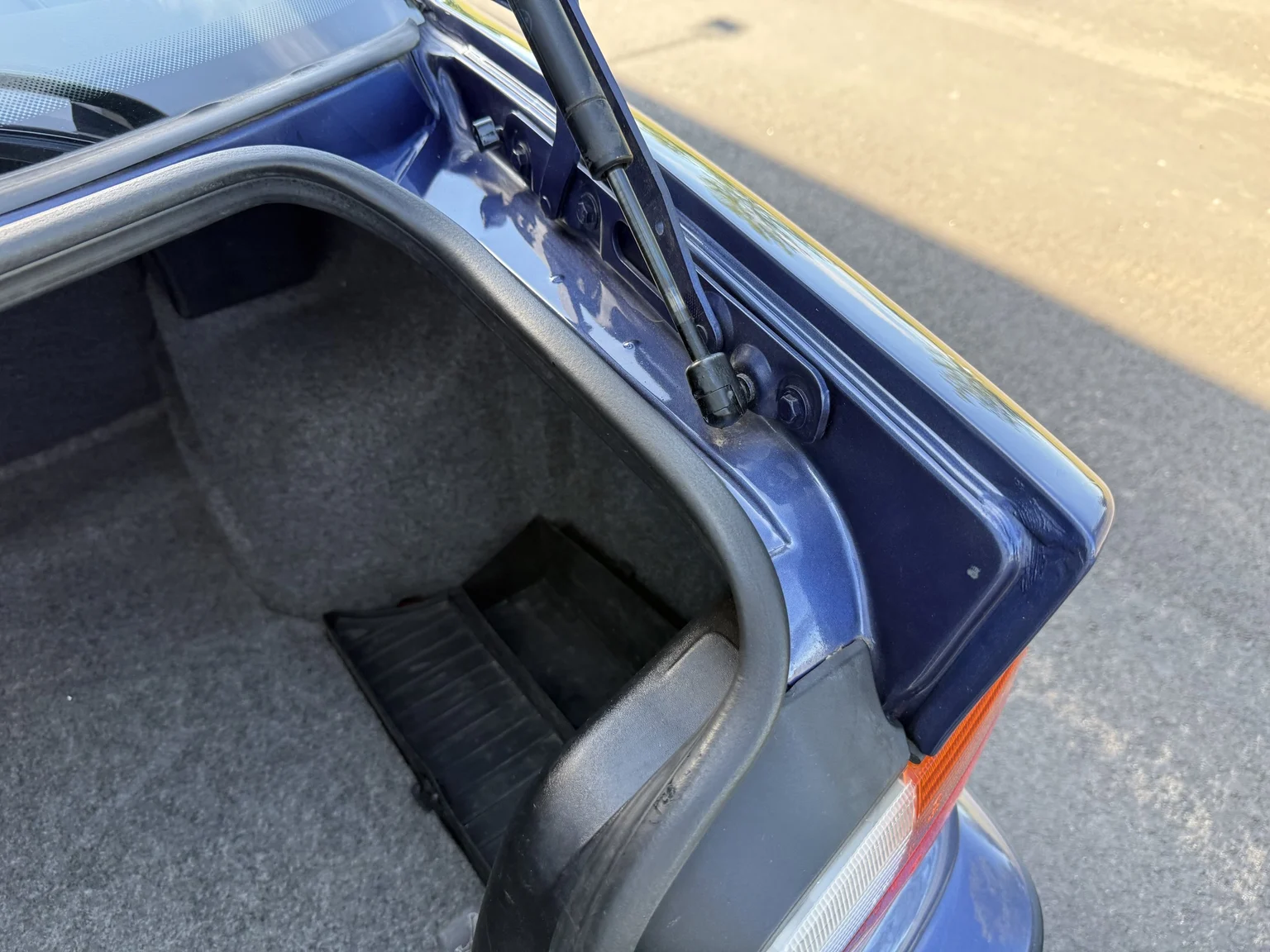 Innenraumfoto von 1993 ALPINA B6 2.8 (48)