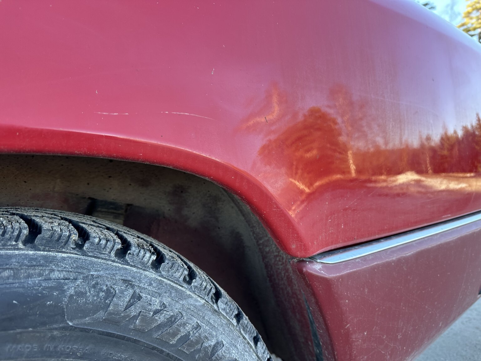 Exteriörbild på 1990 Mercedes-Benz 200 E