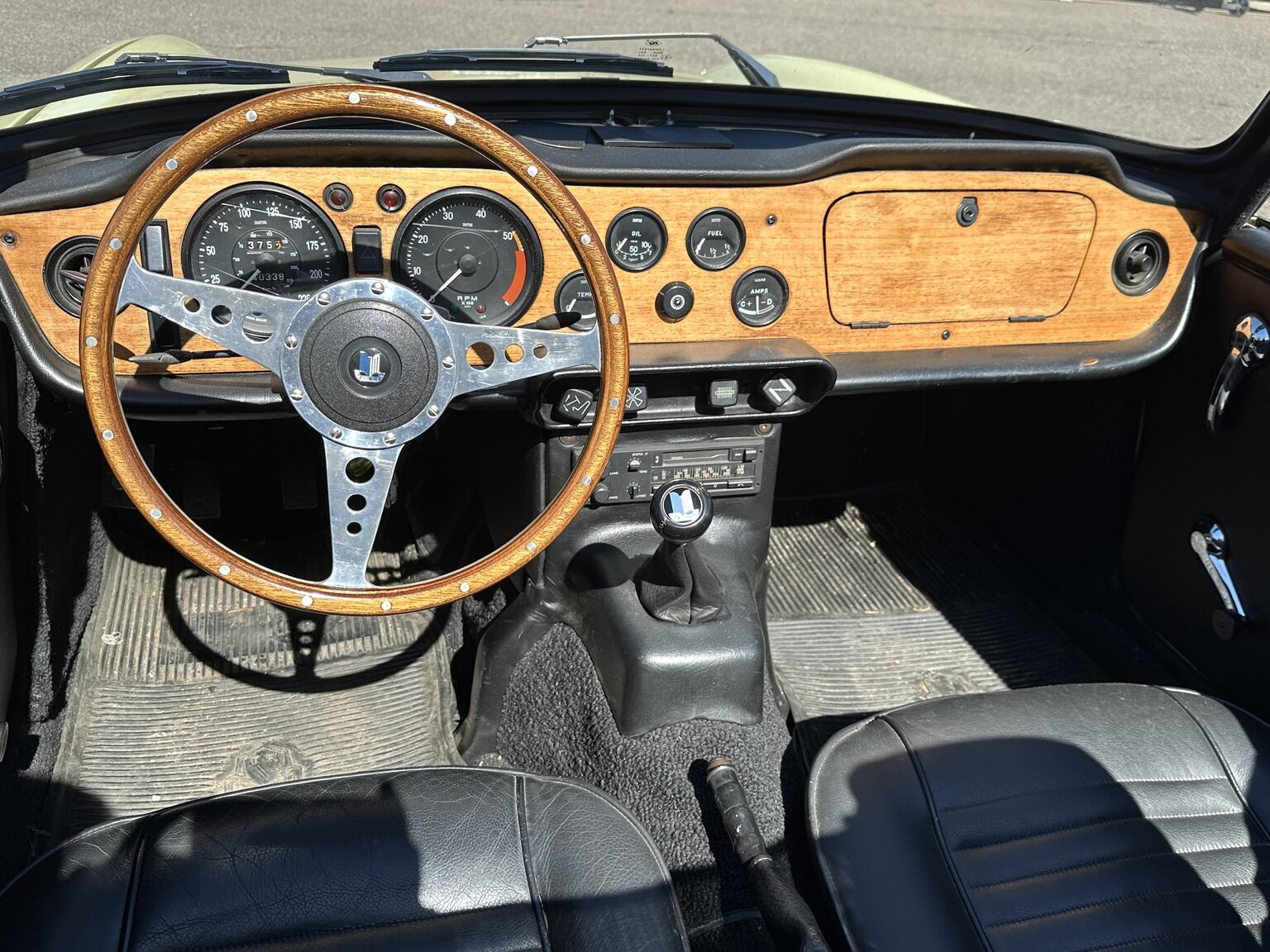 Innenraumfoto von 1971 Triumph TR6