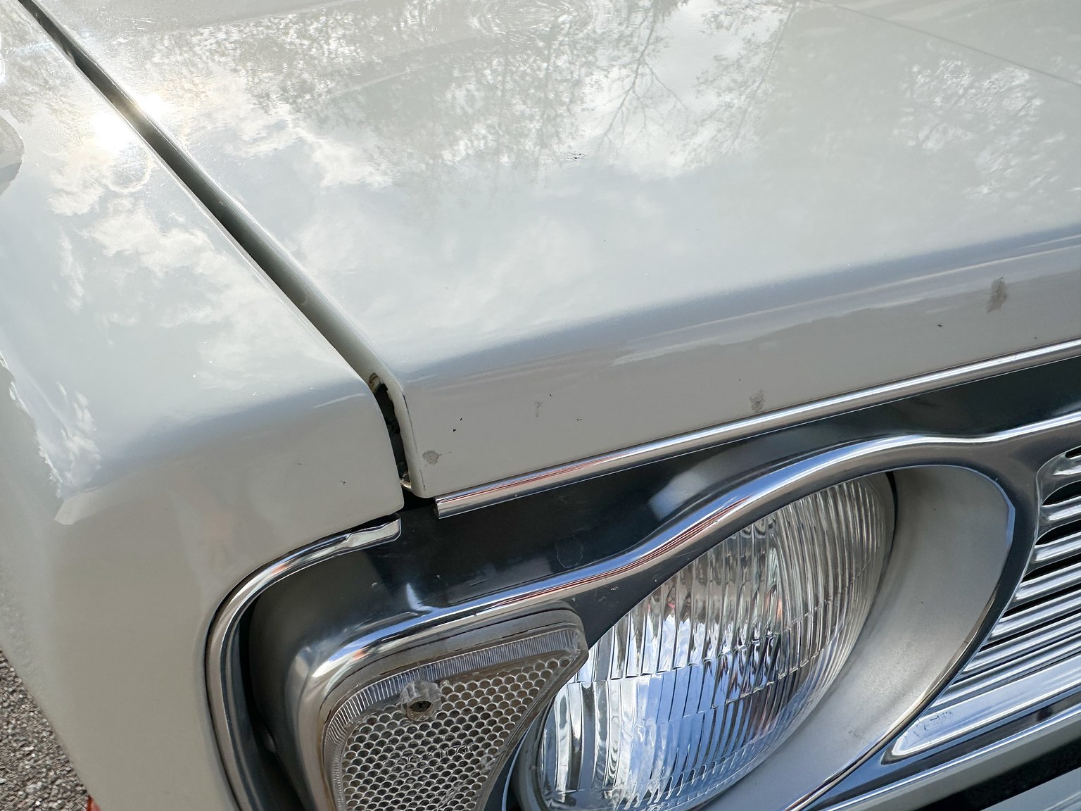Exterior image of 1967 Volvo 144 1.8 