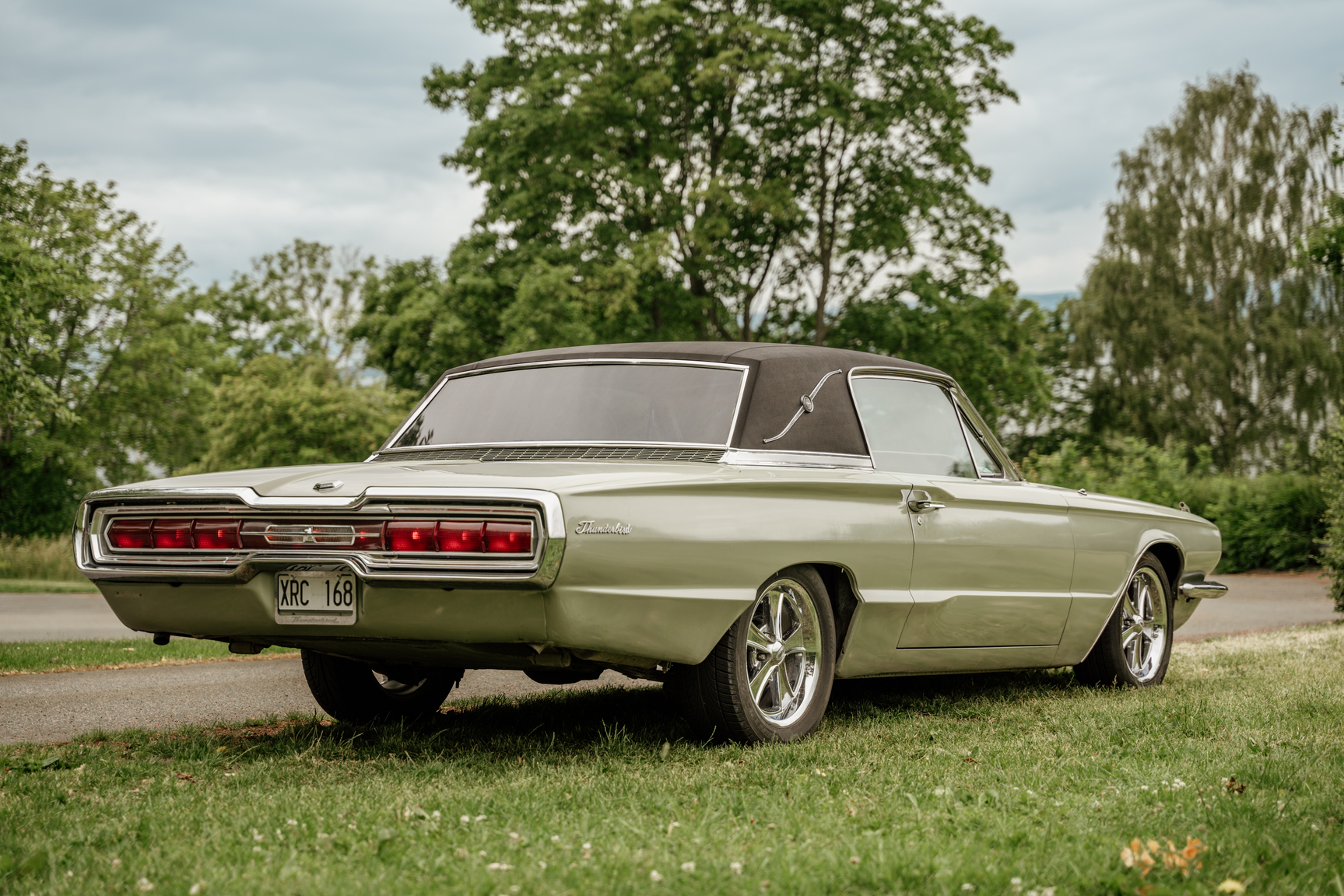 Exterior image of 1966 Ford Thunderbird 6.4 Landou Limited Edition
