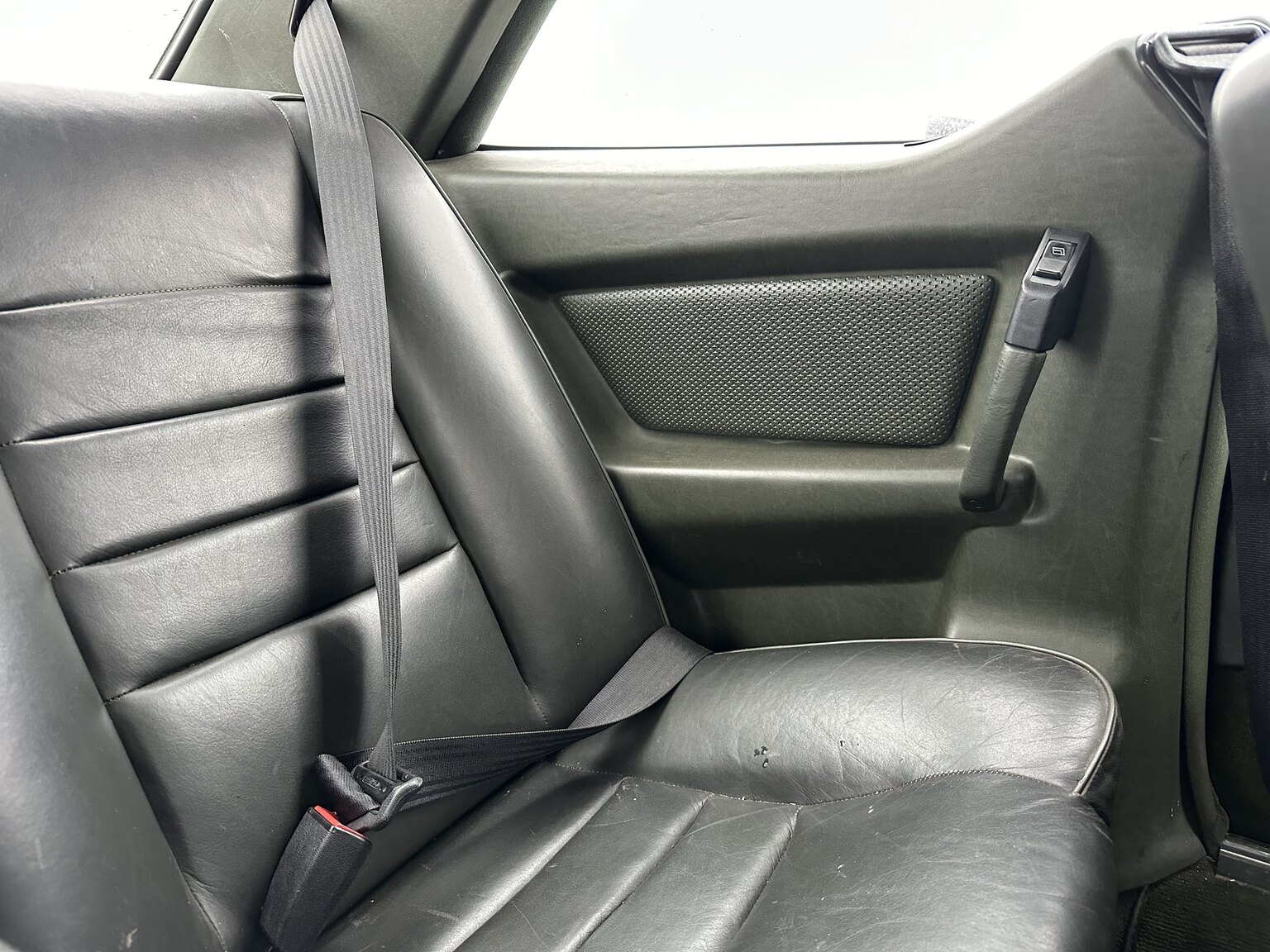 Interiörbild 1983 Mercedes-Benz 500 SEC