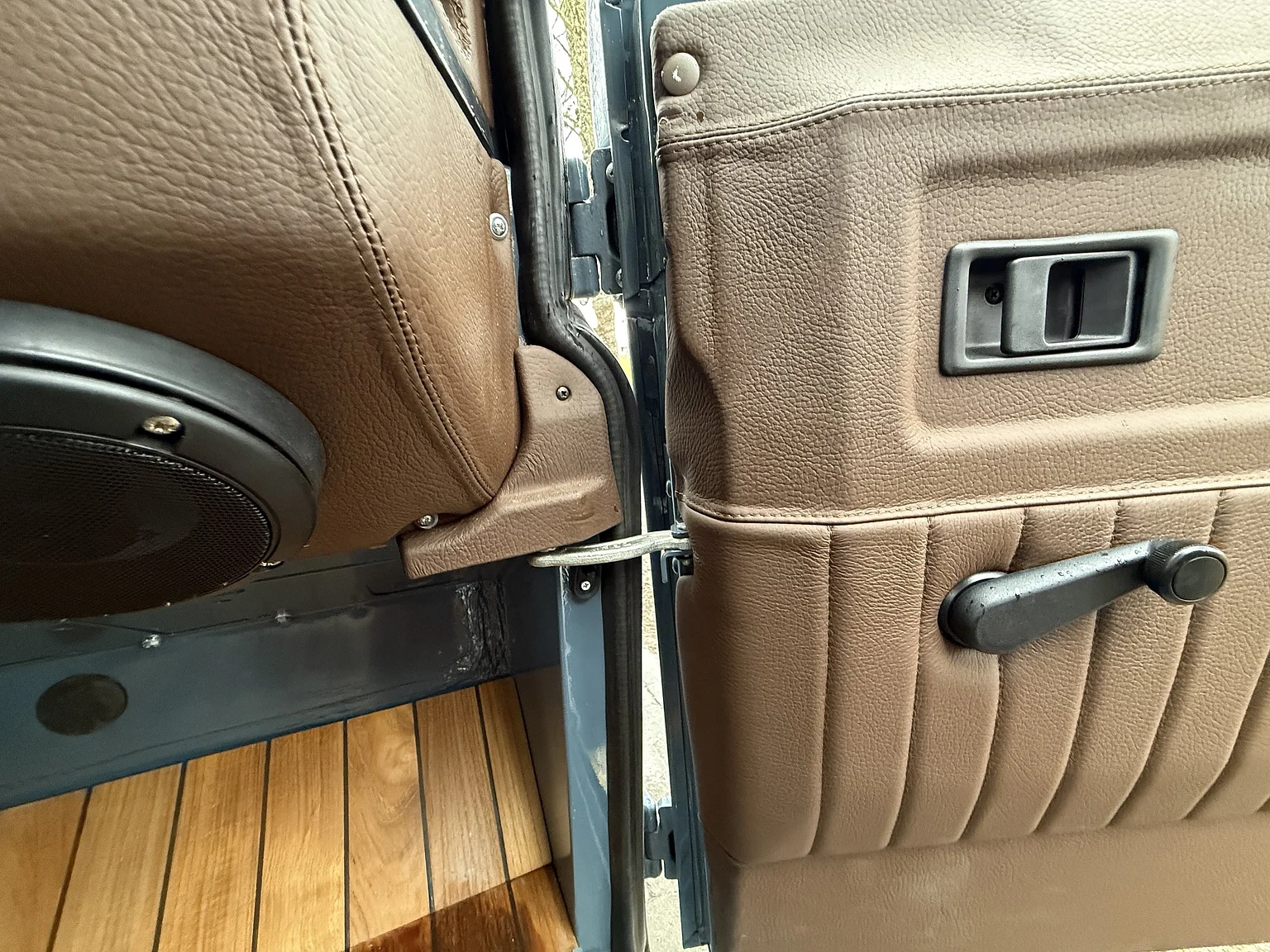 Interiörbild 2000 Land Rover Defender 110 C (29)