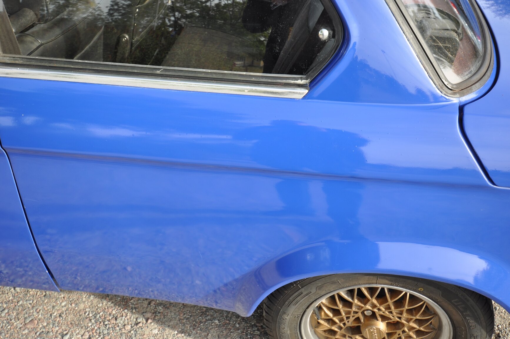 Exterior image of 1975 BMW 2002 Tii