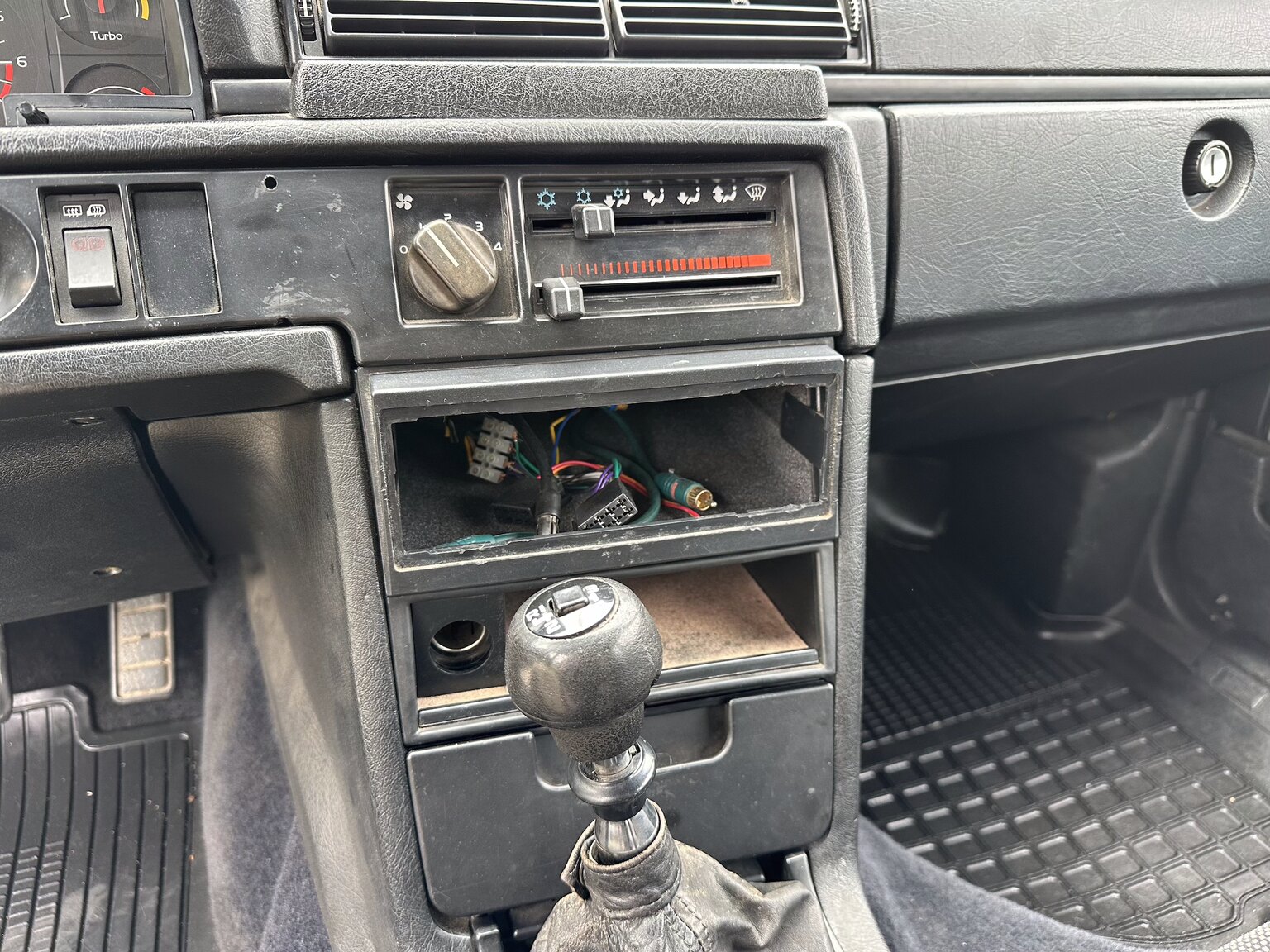 Interiörbild 1988 Volvo 740 Turbo