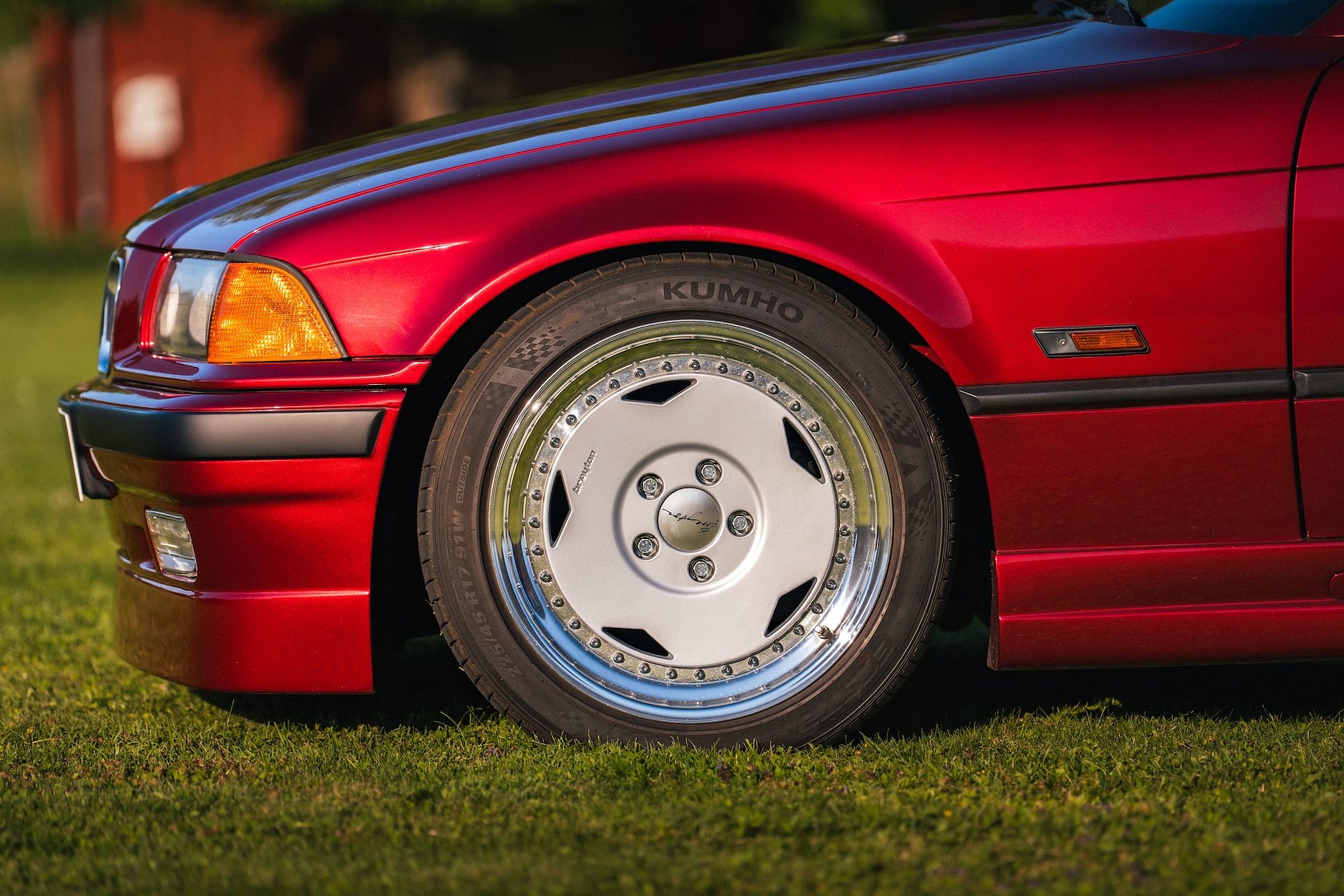 Exterior image of 1992 BMW 325i Coupé "No Reserve Auction"