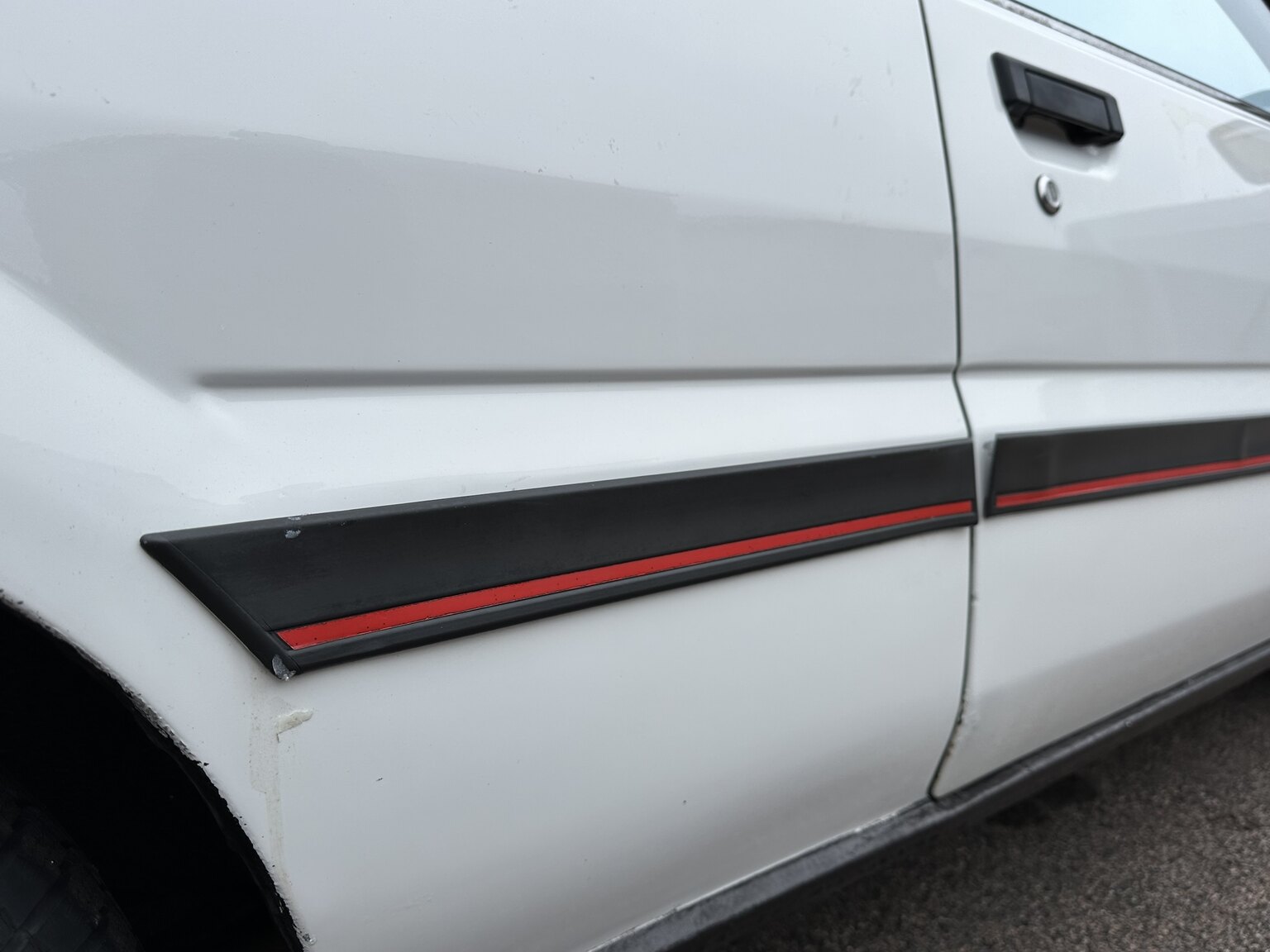 Exteriörbild på 1988 Nissan Sunny (61)